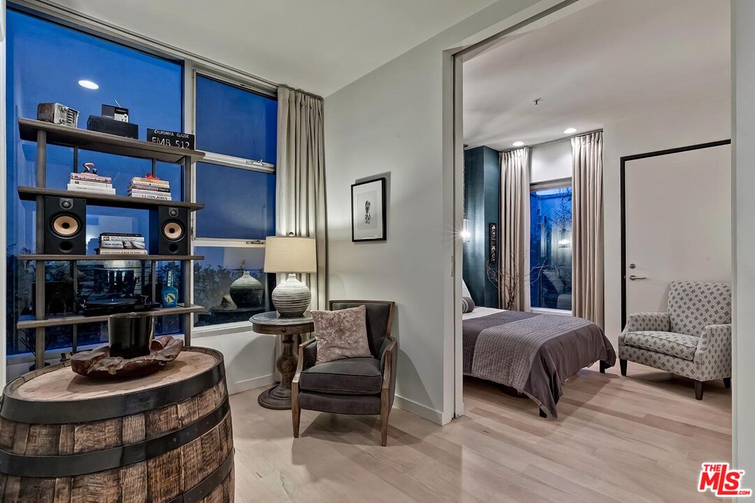 West Hollywood, California, 90069, United States, 2 Bedrooms Bedrooms, ,2 BathroomsBathrooms,Residential,For Sale,1760061