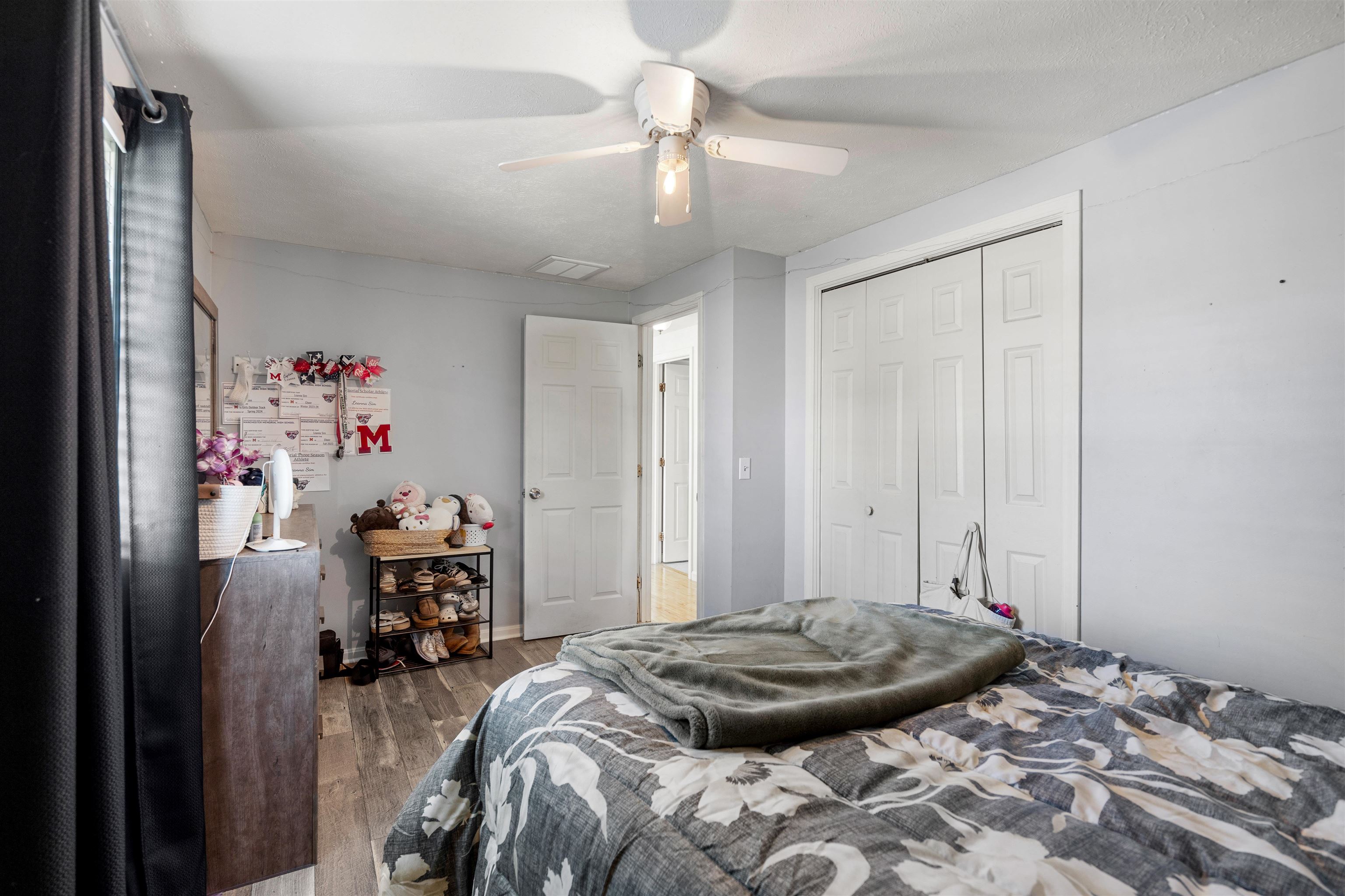 Manchester, New Hampshire, 03103, United States, 3 Bedrooms Bedrooms, ,2 BathroomsBathrooms,Residential,For Sale,1989722