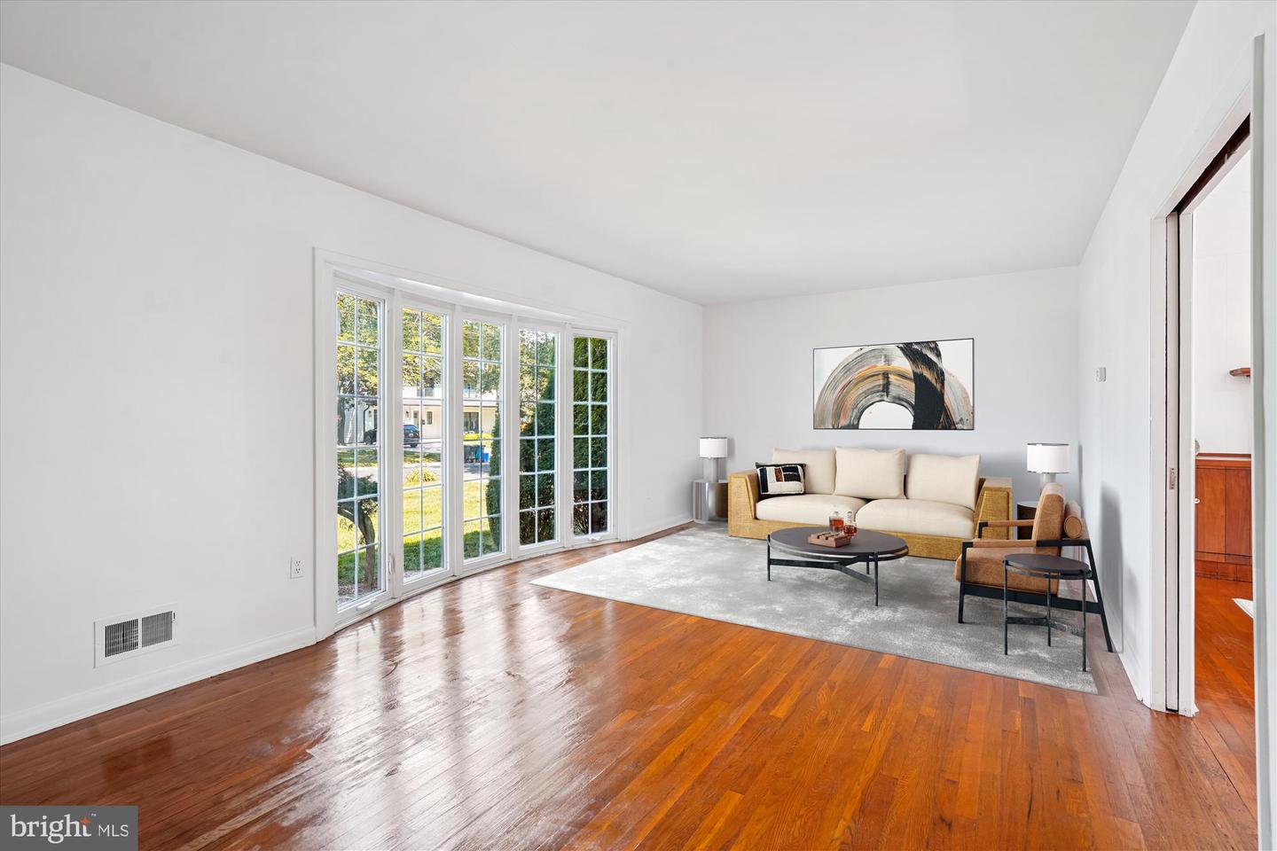Bethesda, Maryland, 20817, United States, 4 Bedrooms Bedrooms, ,3 BathroomsBathrooms,Residential,For Sale,1934695