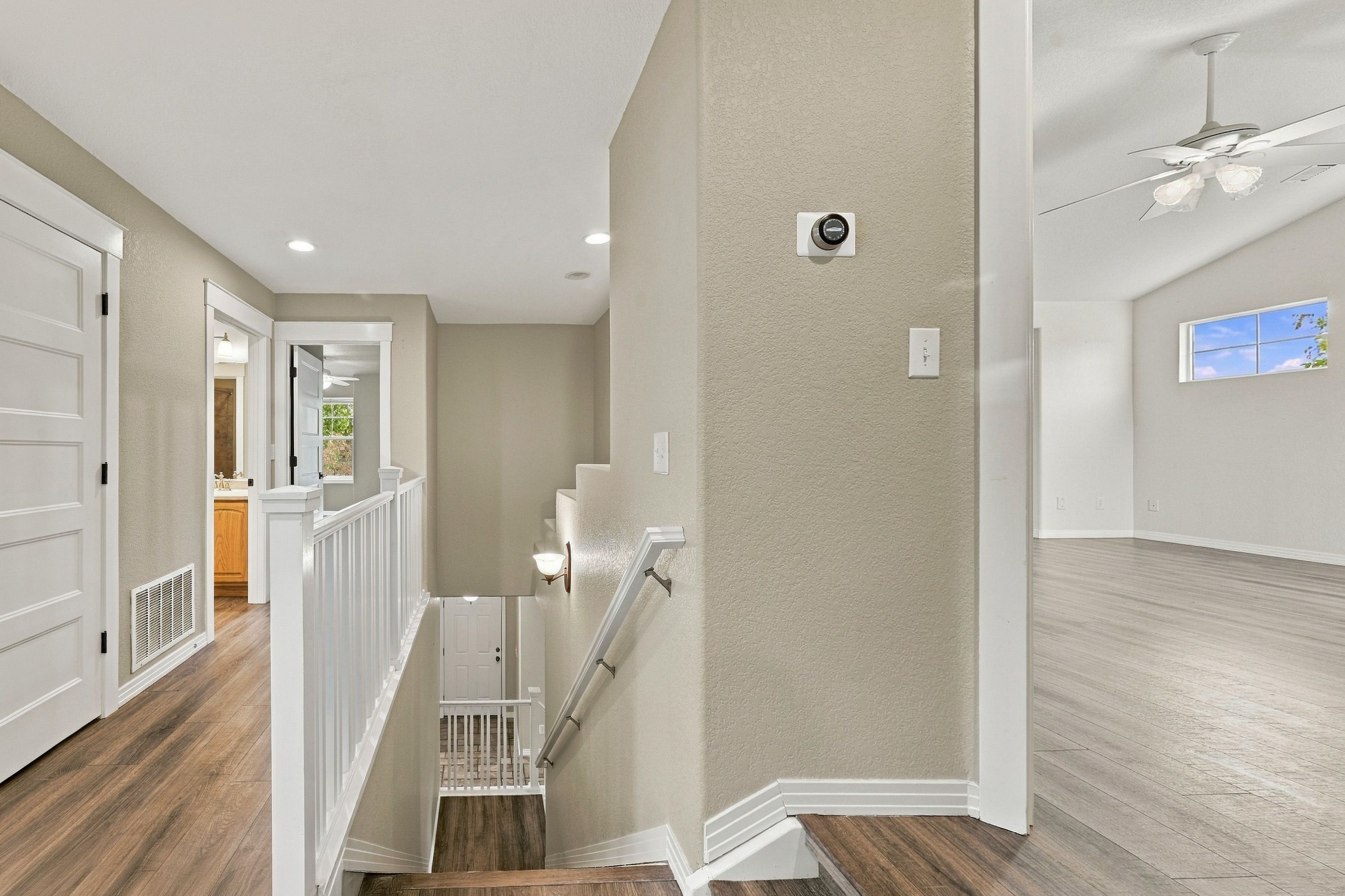  Beautifully updated and ideally located in desirable McKay Landing - 物件實景
