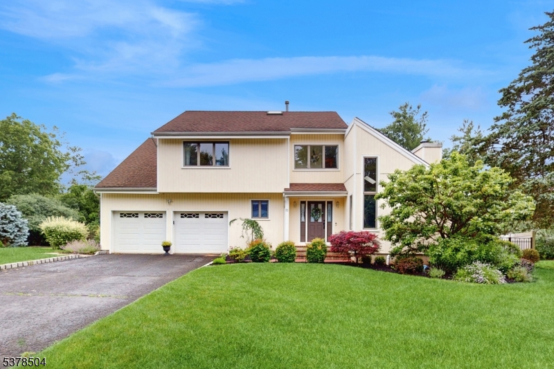 Hillsborough Twp., New Jersey, 08844, United States, 4 Bedrooms Bedrooms, ,3 BathroomsBathrooms,Residential,For Sale,1924974