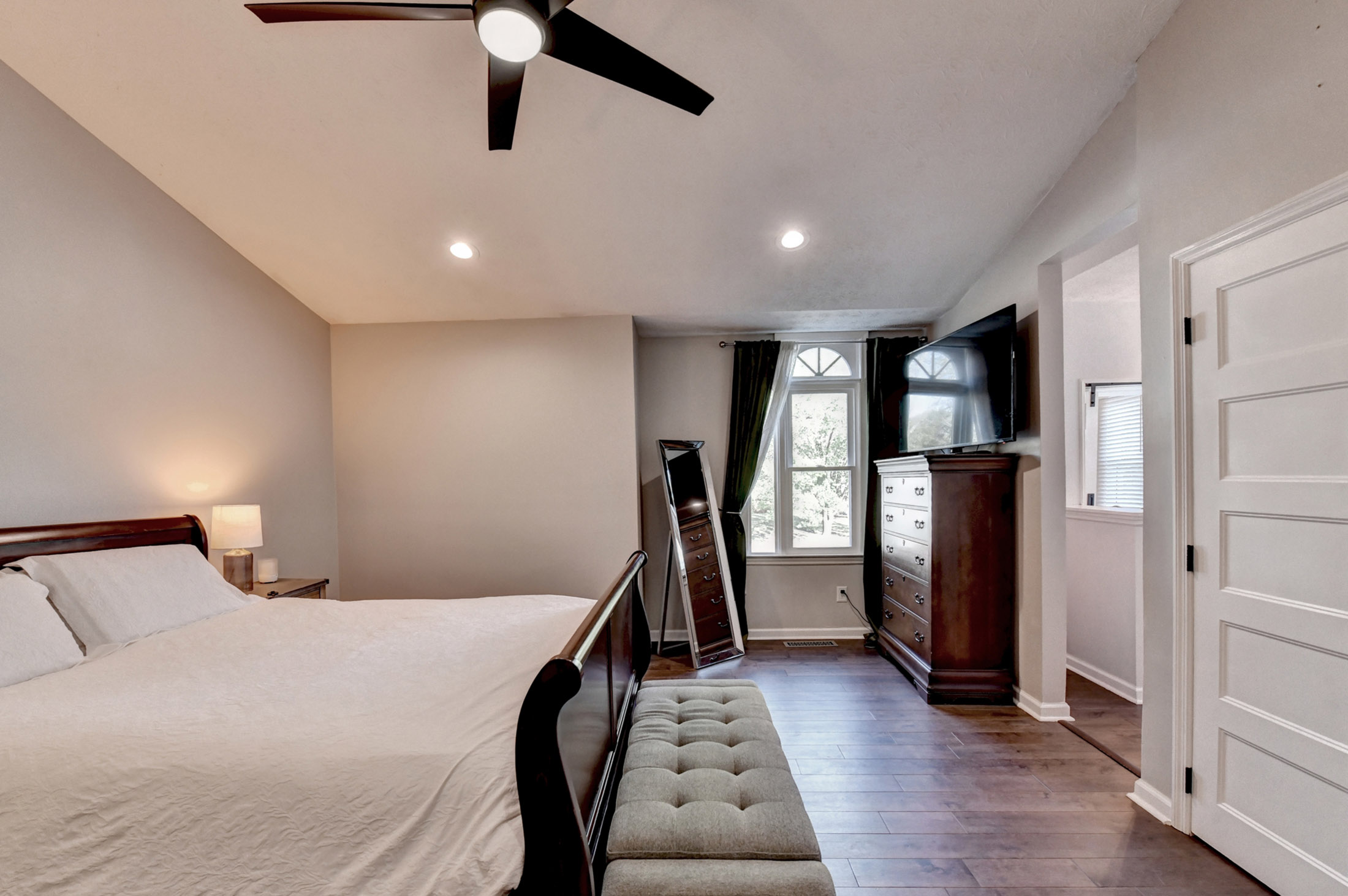  Welcome to this Renovated Home in Keheley Bend - 物件實景