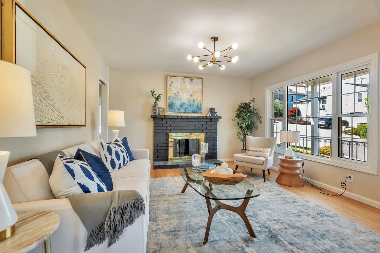 San Mateo, California, 94403, United States, 4 Bedrooms Bedrooms, ,3 BathroomsBathrooms,Residential,For Sale,1848740