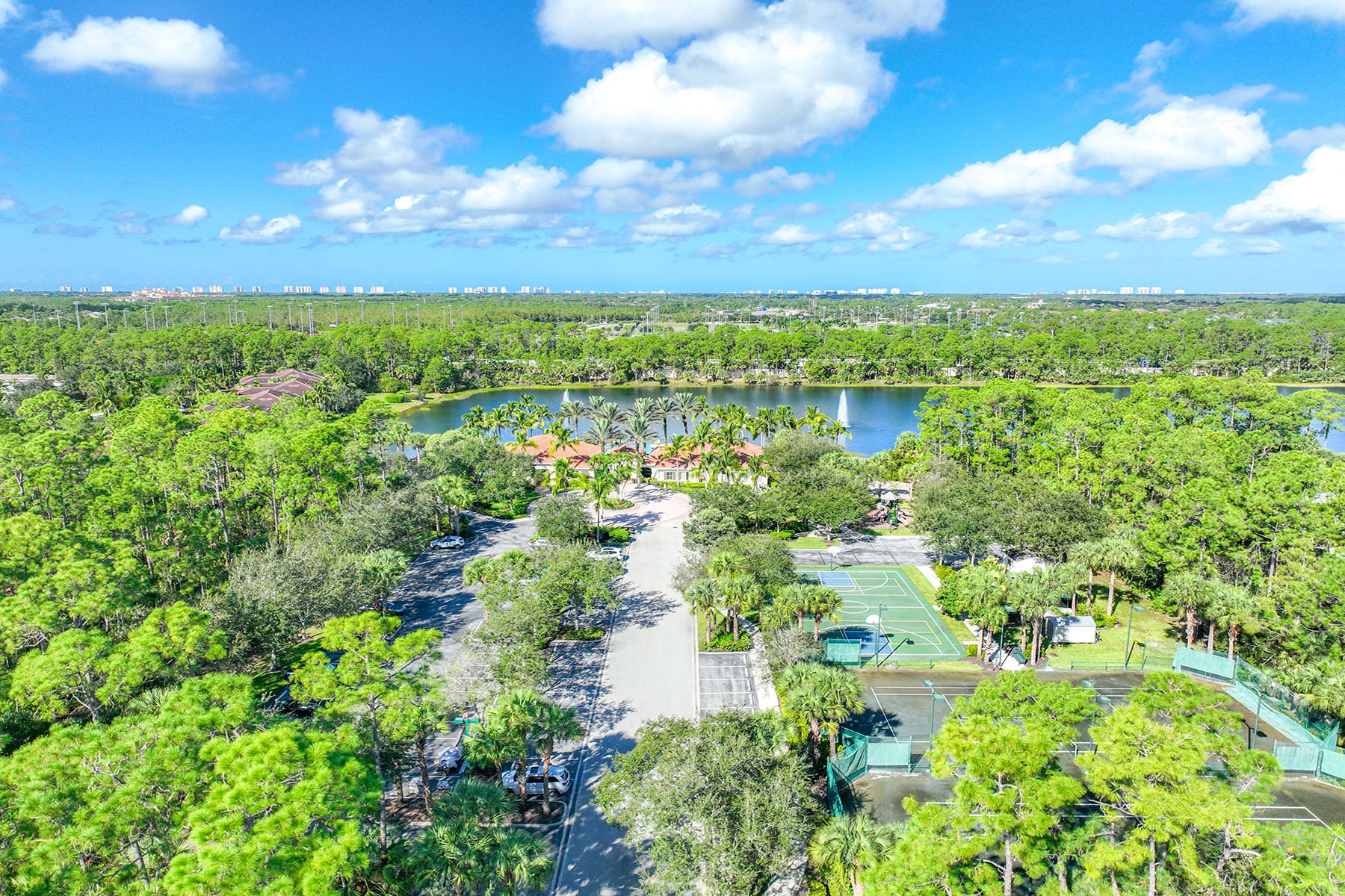  TARPON BAY - WINDWARD BAY - 物件實景