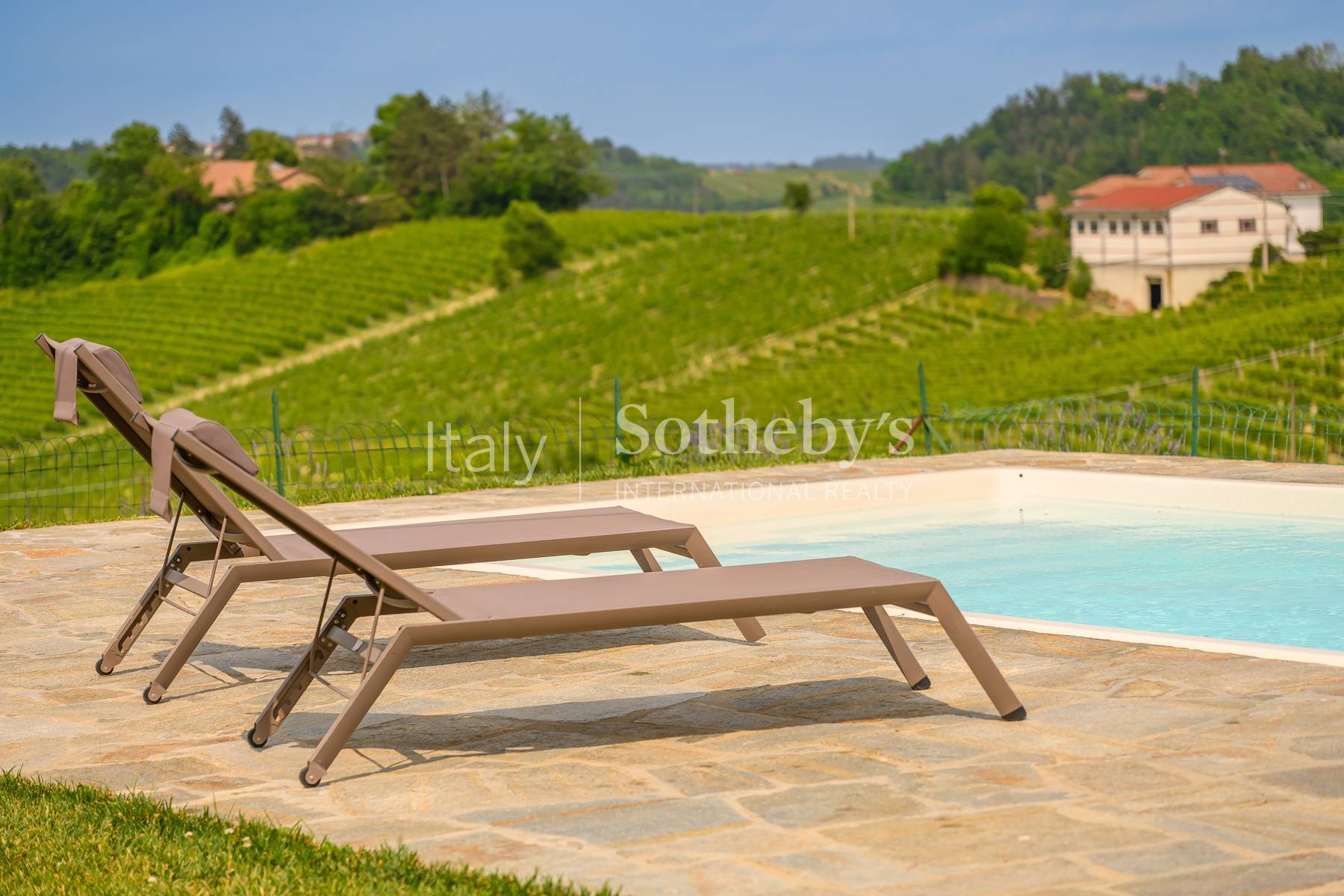  Elegant Villa amongst Nizza Monferrato