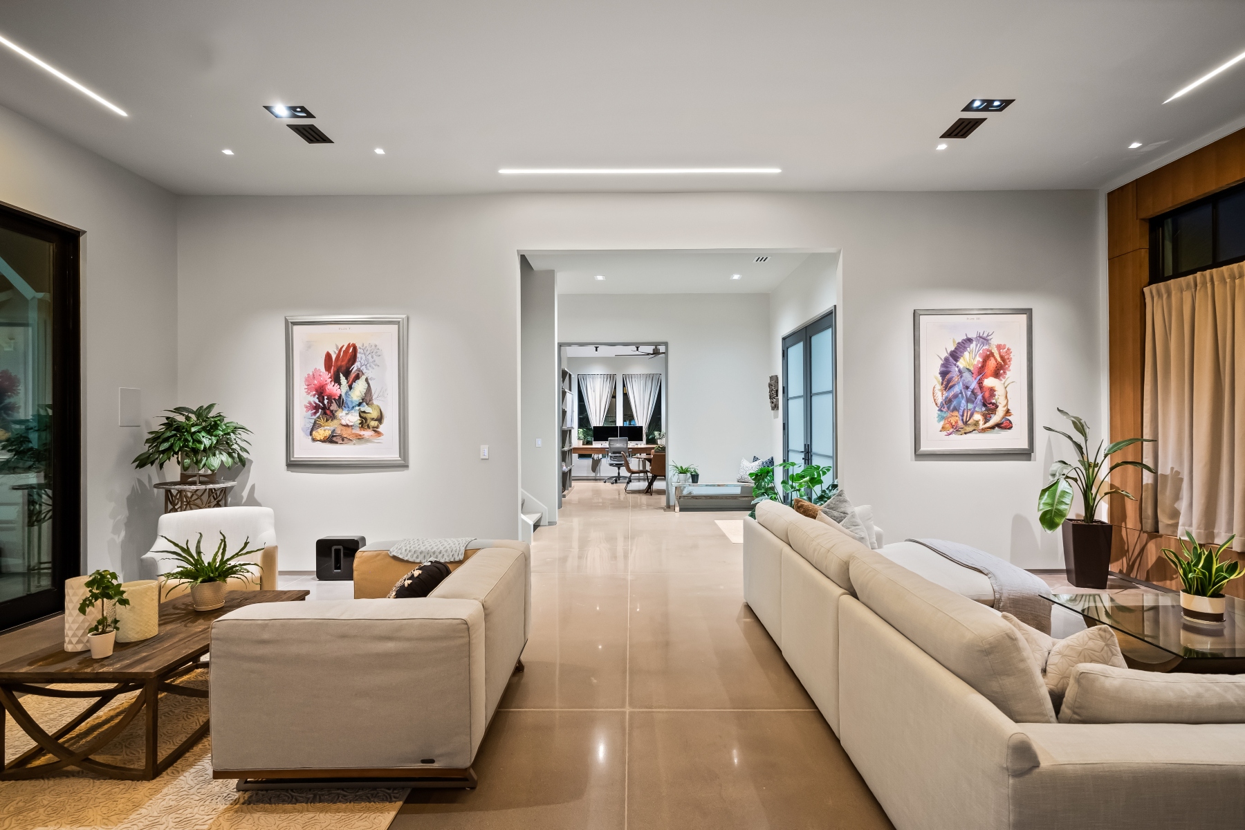  700 Stucco Lane, Mount Pleasant - 物件實景