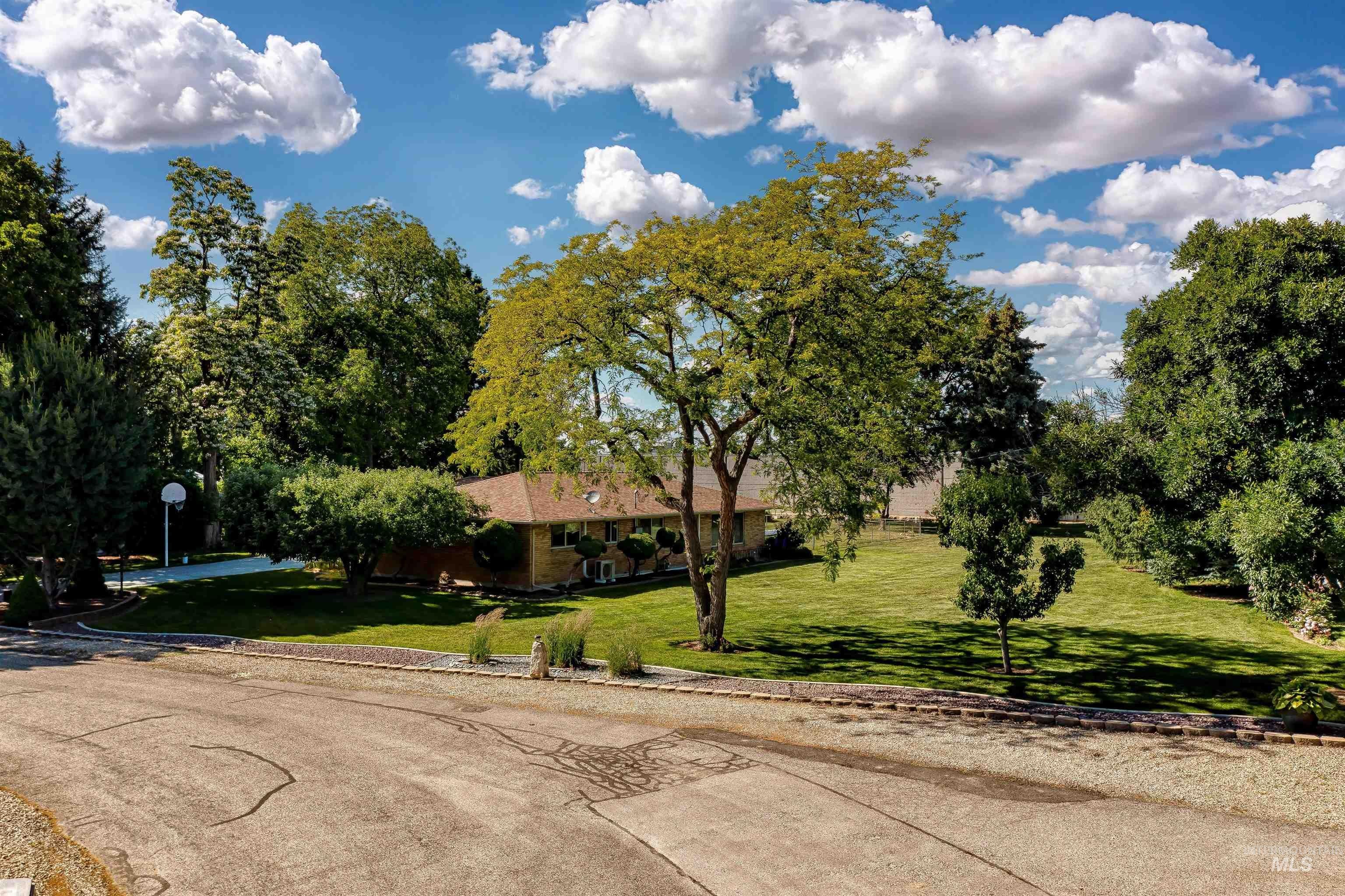7208 Maxwell, Boise, Idaho, 83704, United States, 4 Bedrooms Bedrooms, ,3 BathroomsBathrooms,Residential,For Sale,7208 Maxwell,1435766
