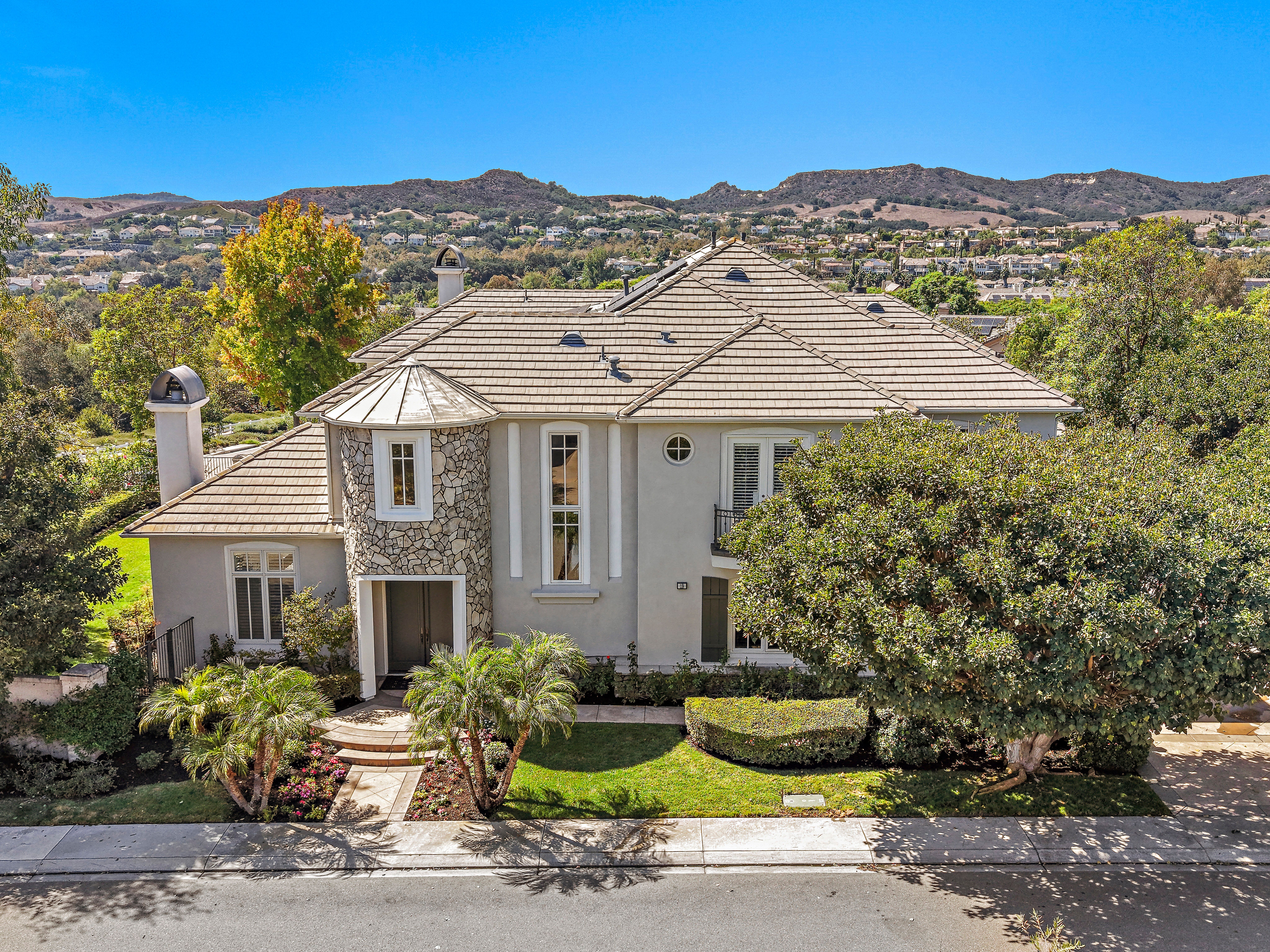  19 Rosana Way, Coto de Caza, CA 92679 - 物件實景