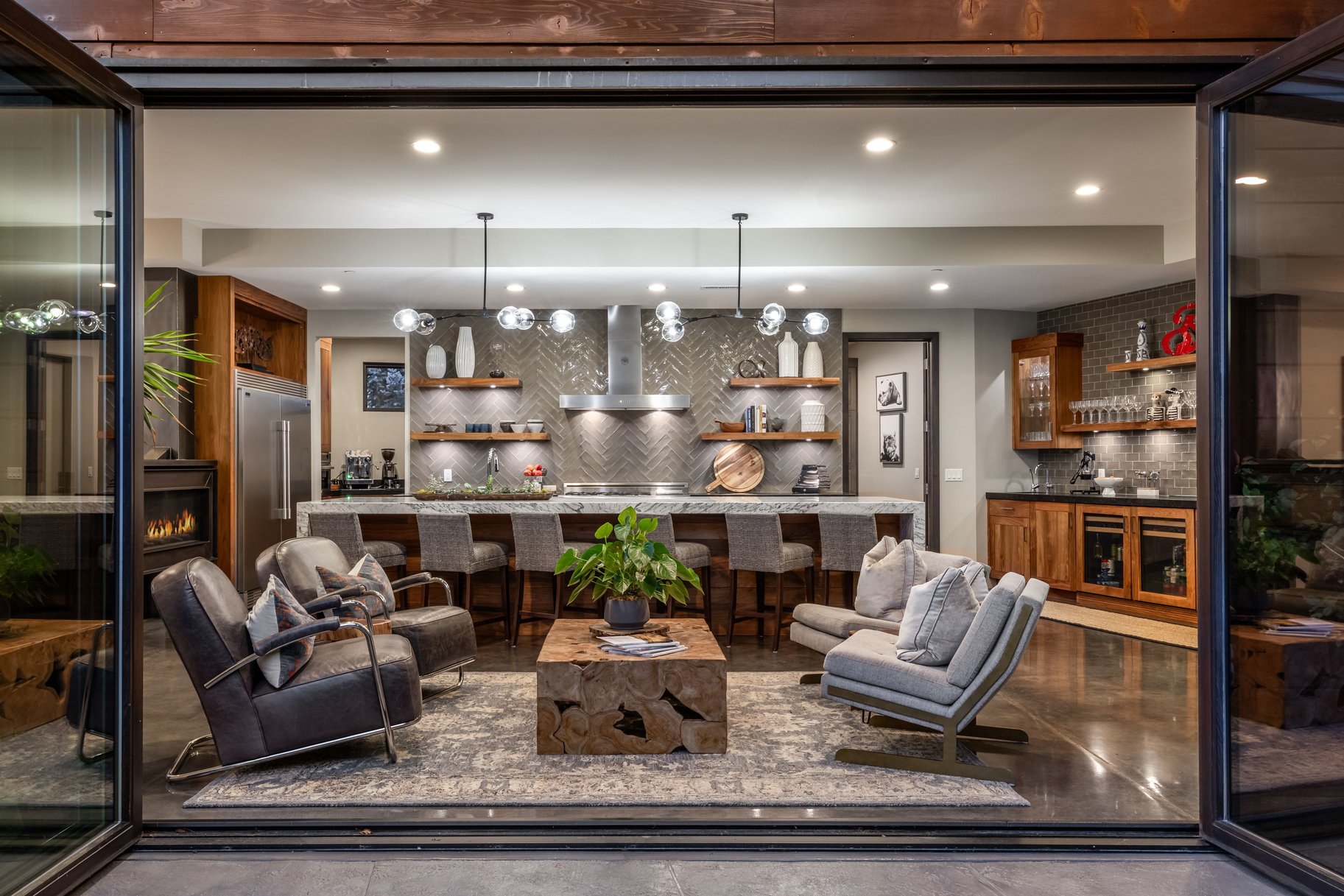  Contemporary Promontory Home with Exceptional Indoor-Outdoor Living - 物件實景