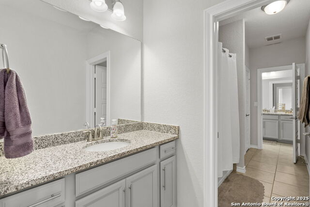 San Antonio, Texas, 78261, United States, 5 Bedrooms Bedrooms, ,5 BathroomsBathrooms,Residential,For Sale,1827097