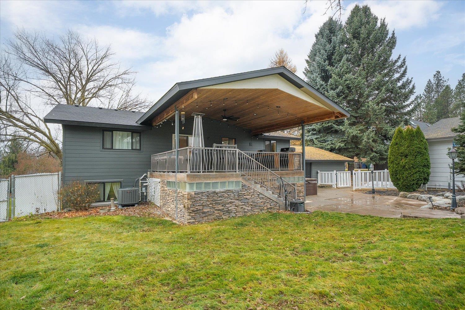 Colbert, Washington, 99005, United States, 5 Bedrooms Bedrooms, ,3 BathroomsBathrooms,Residential,For Sale,1998044