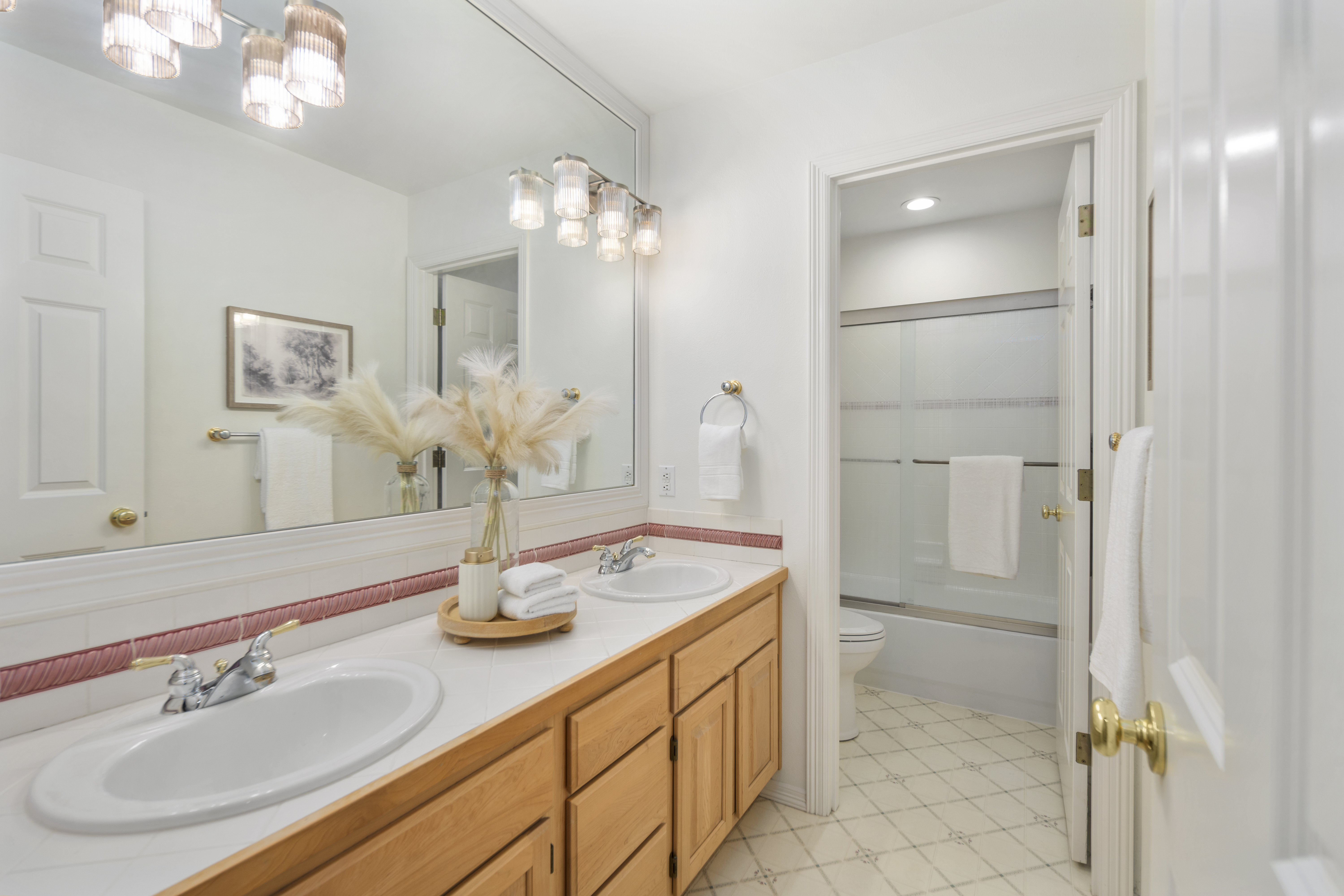  4423 Country Club Dr NE, Tacoma, WA 98422 - 物件實景