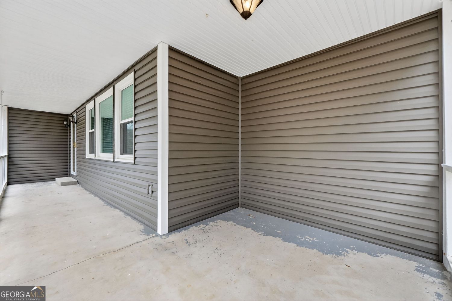 Fayetteville, Georgia, 30215, United States, 4 Bedrooms Bedrooms, ,2 BathroomsBathrooms,Residential,For Sale,2013140