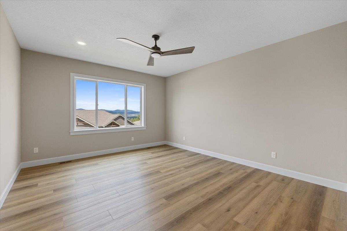 Spokane Valley, Washington, 99037, United States, 3 Bedrooms Bedrooms, ,2 BathroomsBathrooms,Residential,For Sale,1877270