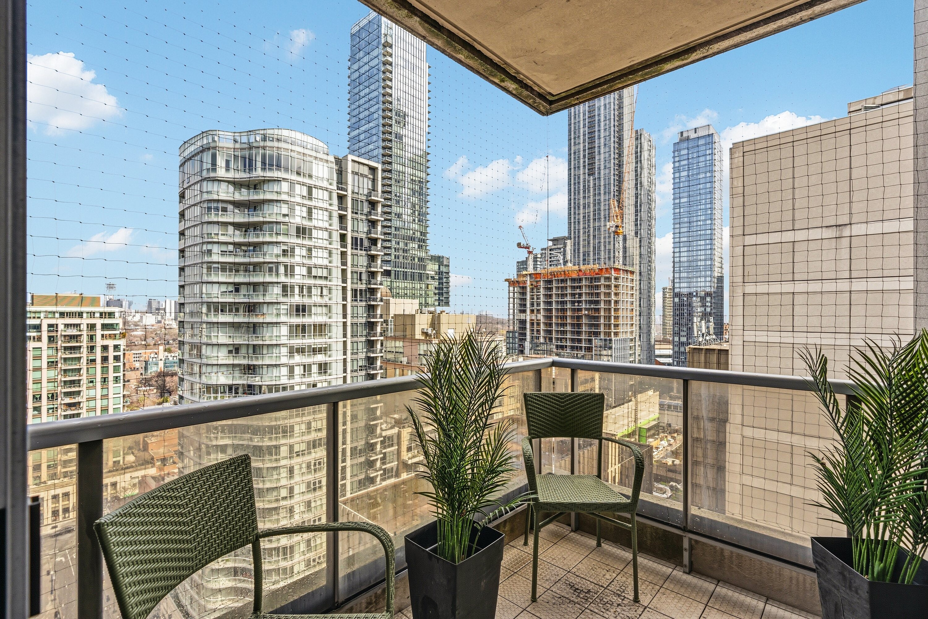  Elegant Living in Yorkville - 物件實景