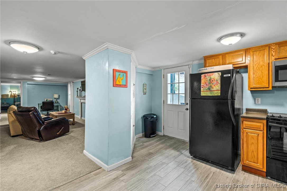 Jeffersonville, Indiana, 47130, United States, 4 Bedrooms Bedrooms, ,4 BathroomsBathrooms,Residential,For Sale,1897686