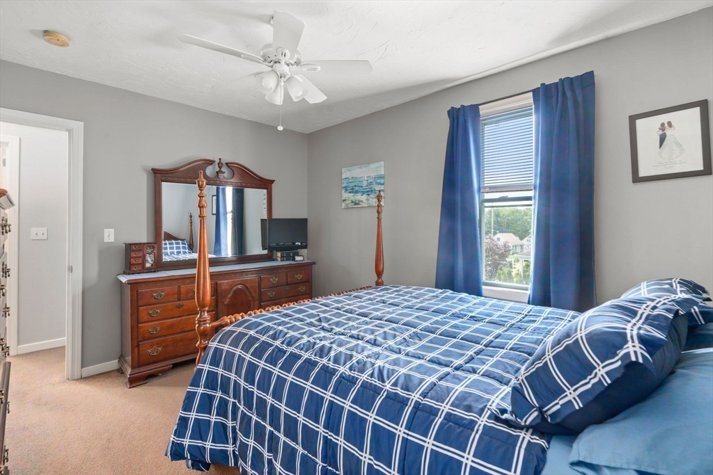 Abington, Massachusetts, 02351, United States, 3 Bedrooms Bedrooms, ,2 BathroomsBathrooms,Residential,For Sale,1907735