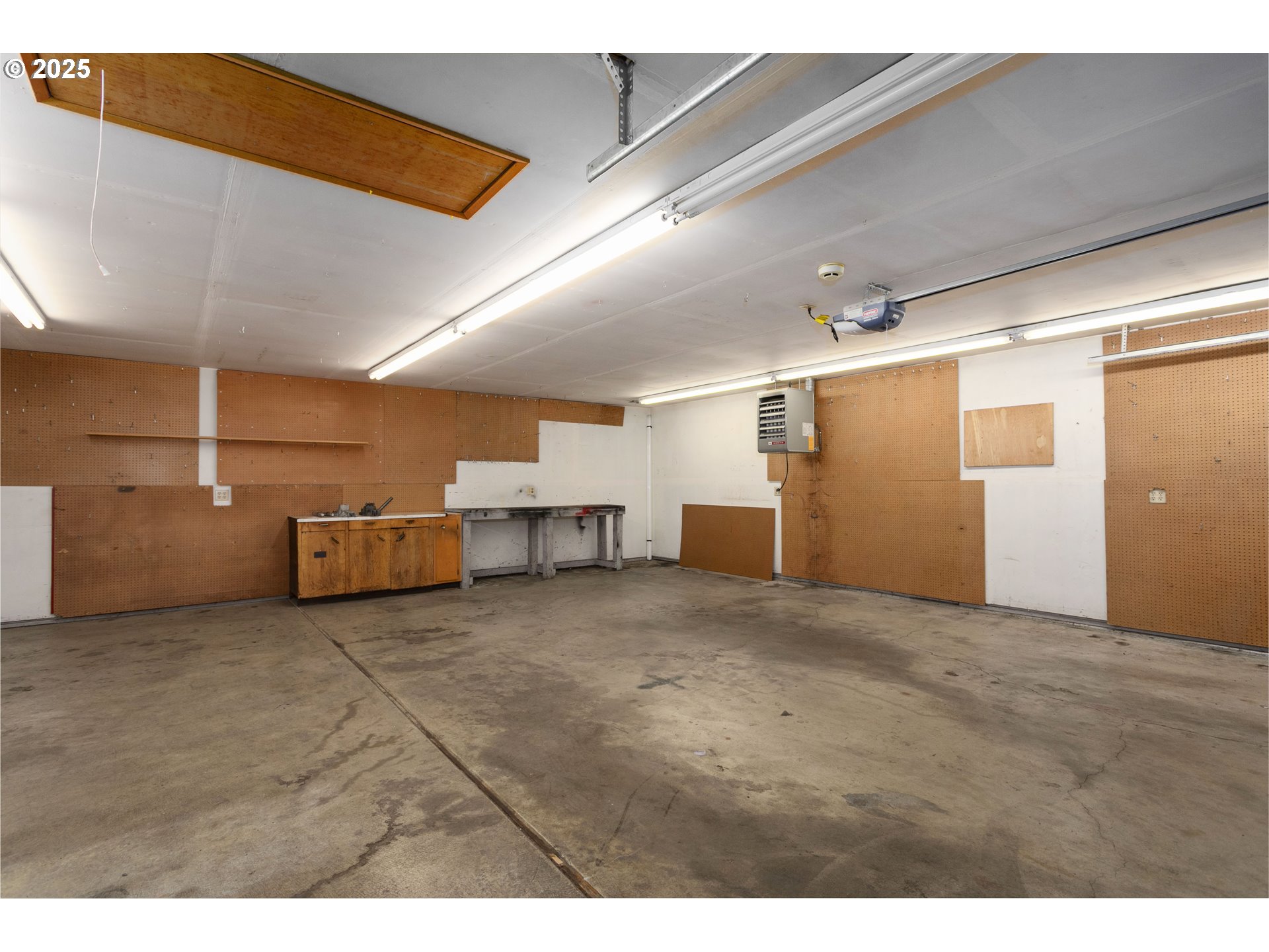 Vancouver, Washington, 98663, United States, 3 Bedrooms Bedrooms, ,1 BathroomBathrooms,Residential,For Sale,1911249