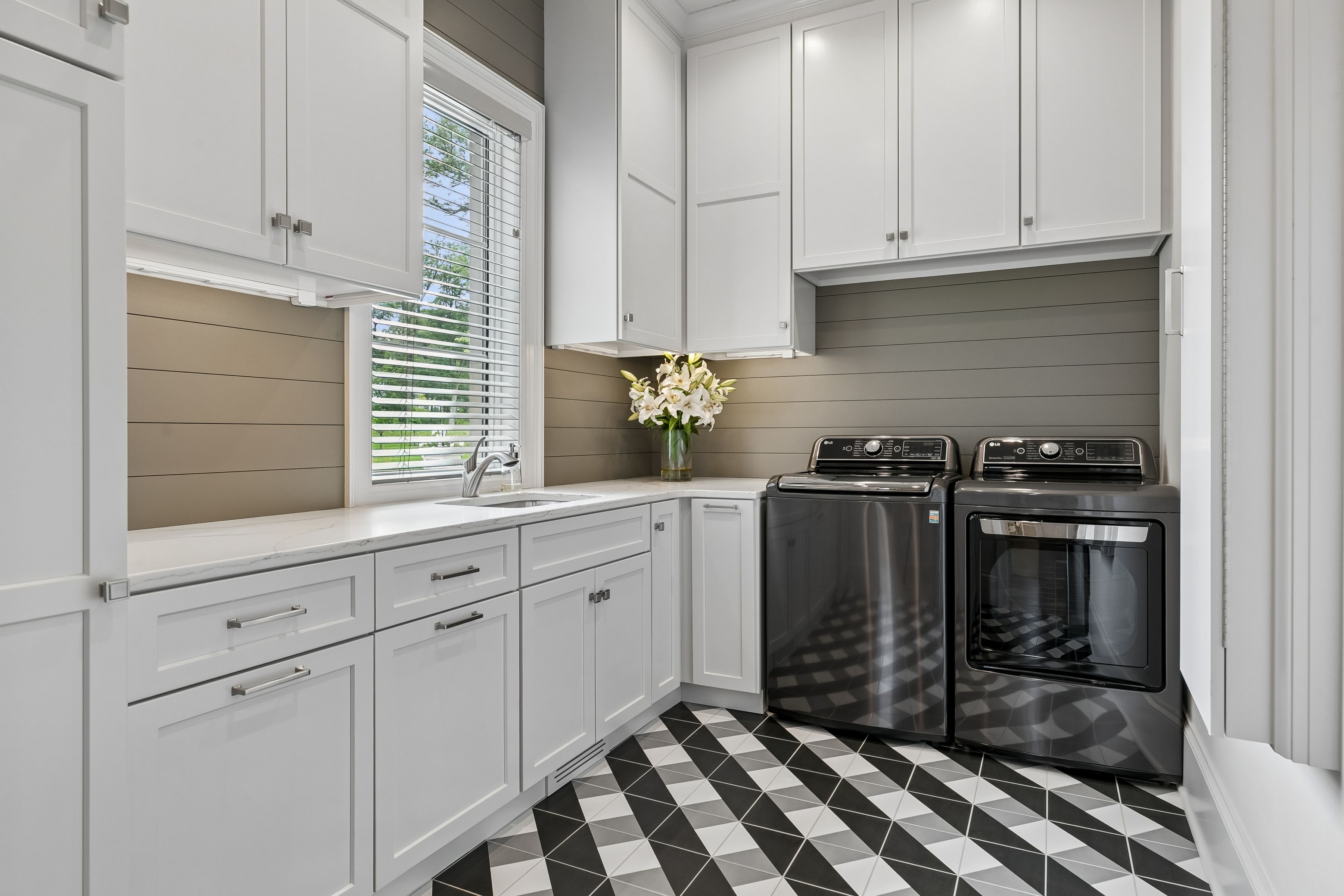  Timeless Elegance on a Private North Oaks Setting - 物件實景