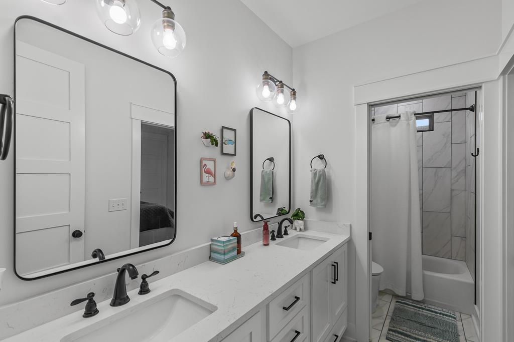 Newton, Alabama, 36352, United States, 4 Bedrooms Bedrooms, ,3 BathroomsBathrooms,Residential,For Sale,1989704