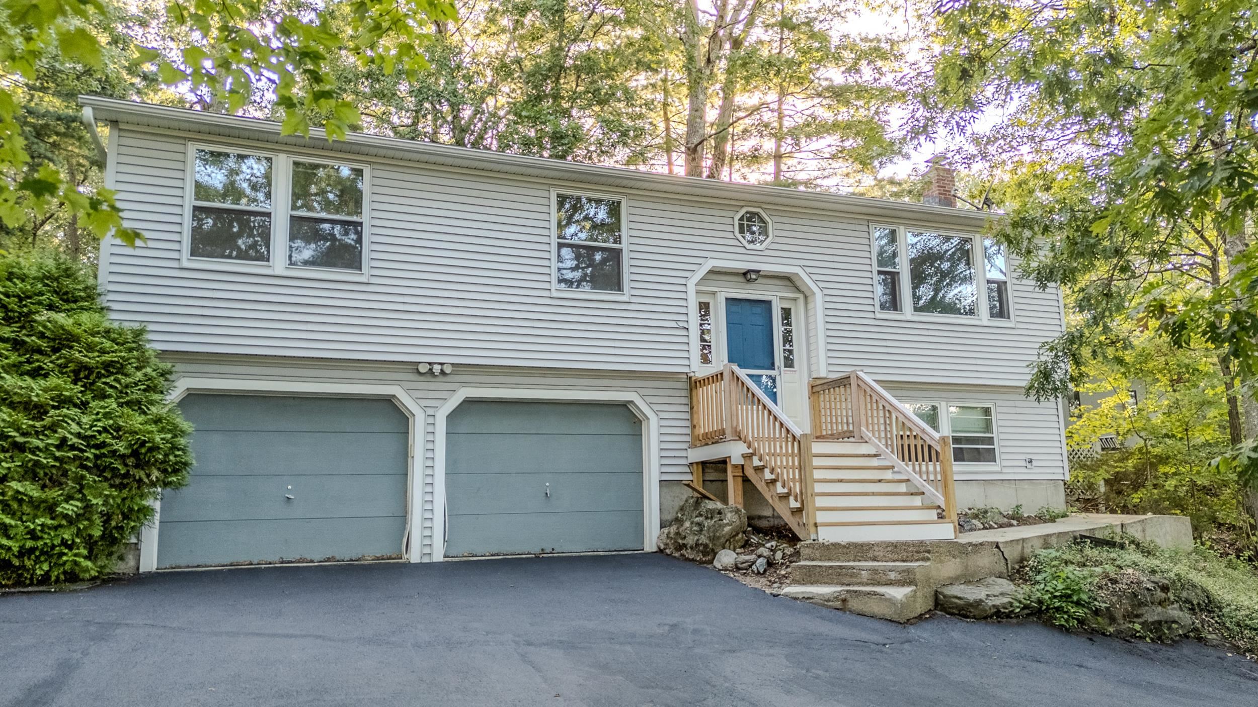 Nashua, New Hampshire, 03061, United States, 3 Bedrooms Bedrooms, ,1 BathroomBathrooms,Residential,For Sale,1942147