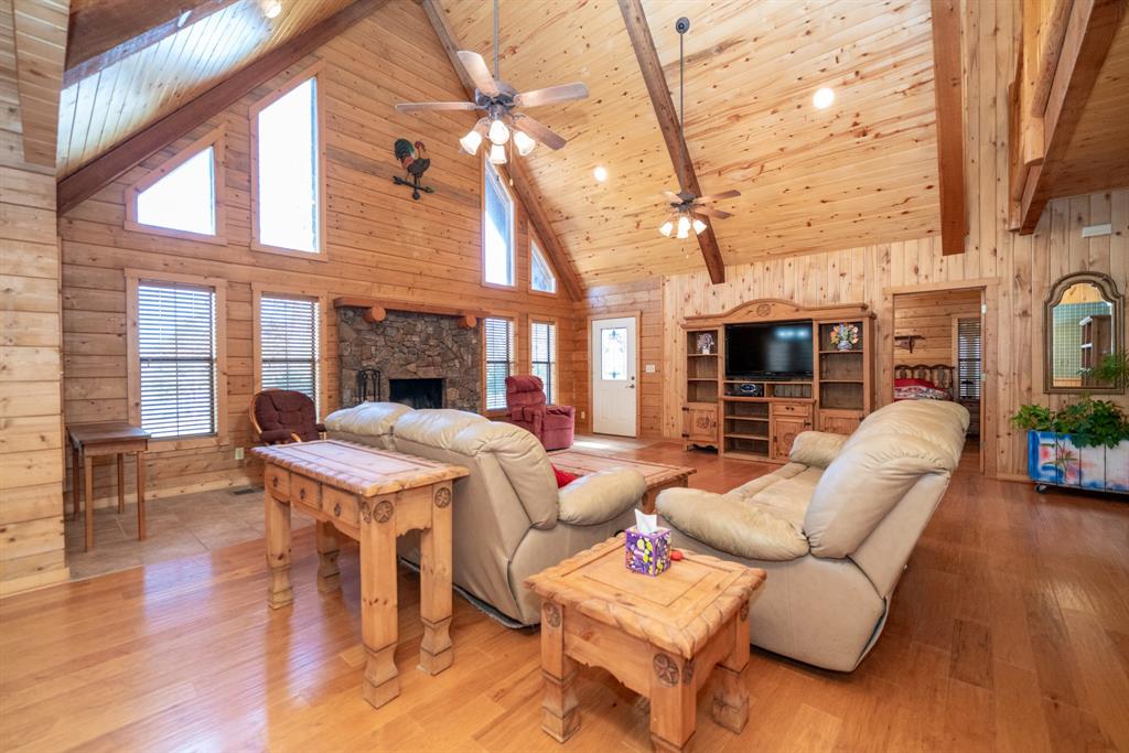 Gilmer, Texas, 75645, United States, 3 Bedrooms Bedrooms, ,4 BathroomsBathrooms,Residential,For Sale,2006338