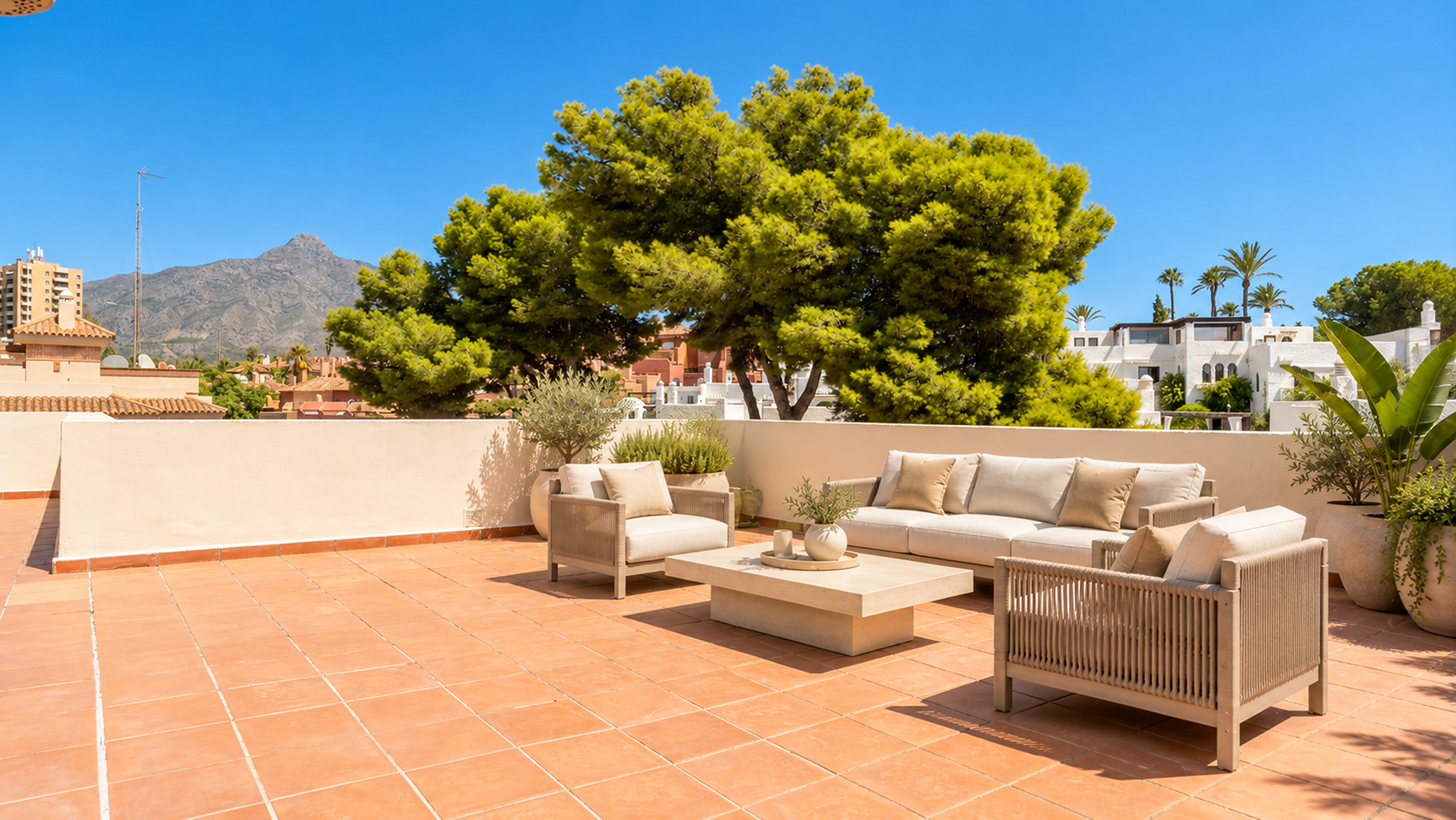  Newly refurbished penthouse with private rooftop terrace in Nueva Andalucía - 物件實景