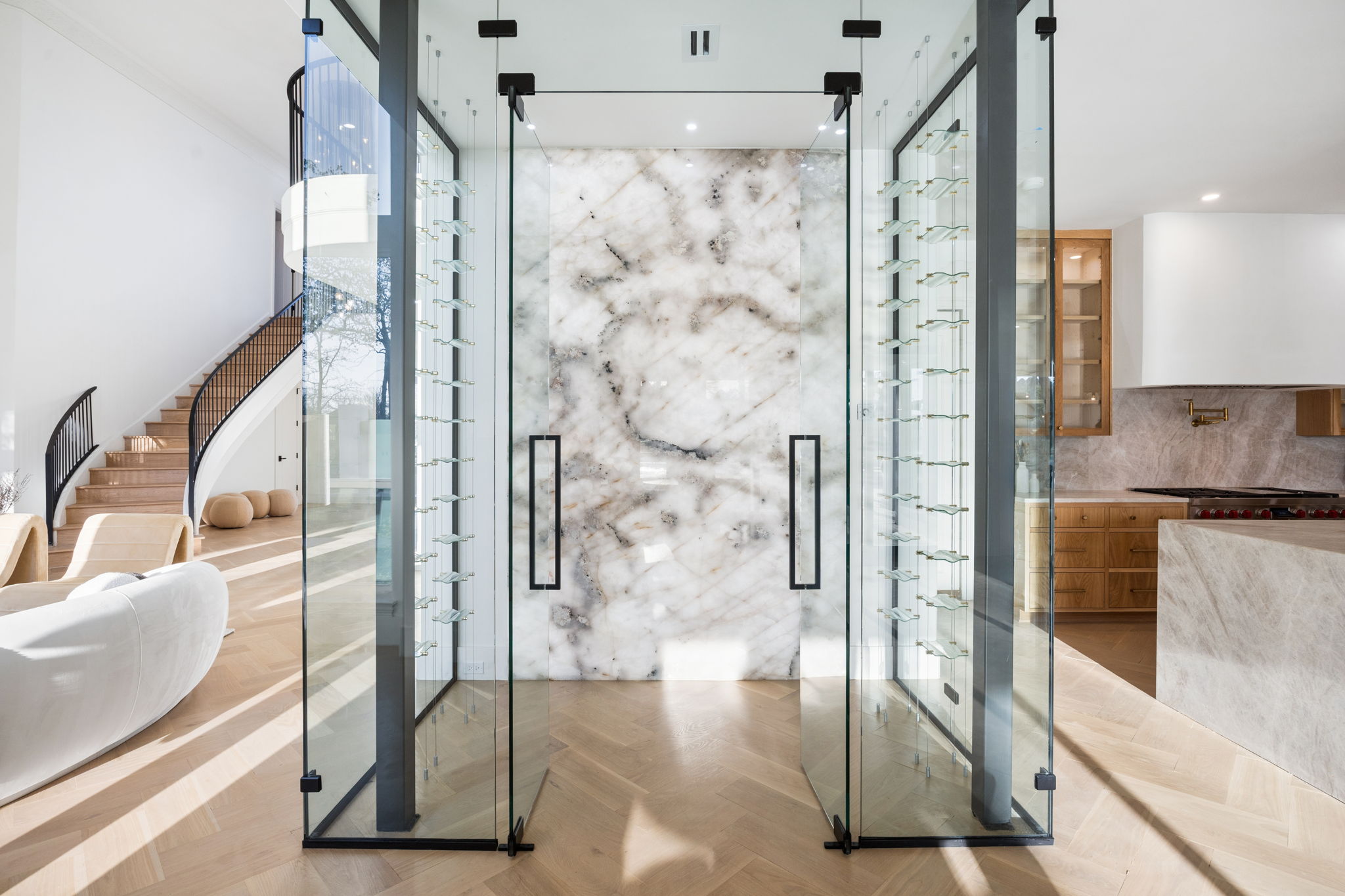  6001 Pine Valley Drive - 物件實景