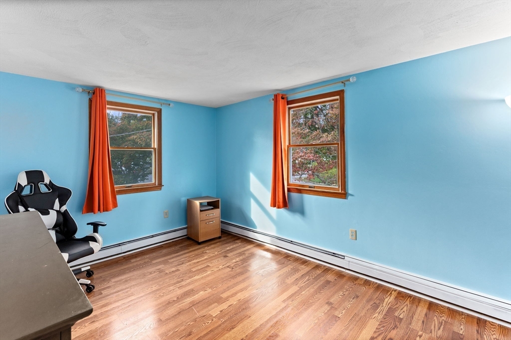 Bridgewater, Massachusetts, 02324, United States, 3 Bedrooms Bedrooms, ,2 BathroomsBathrooms,Residential,For Sale,1943085