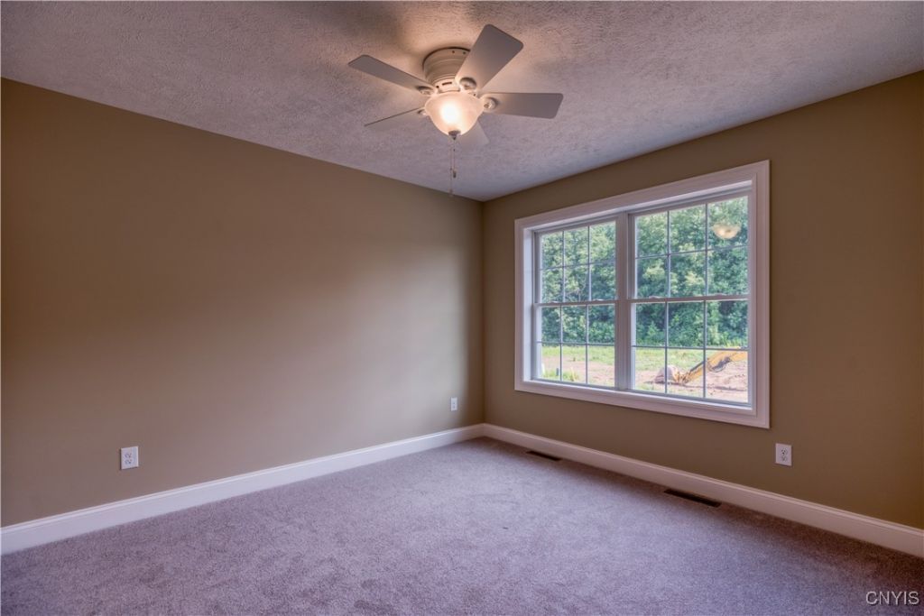 Baldwinsville, New York, 13027, United States, 4 Bedrooms Bedrooms, ,3 BathroomsBathrooms,Residential,For Sale,1906814