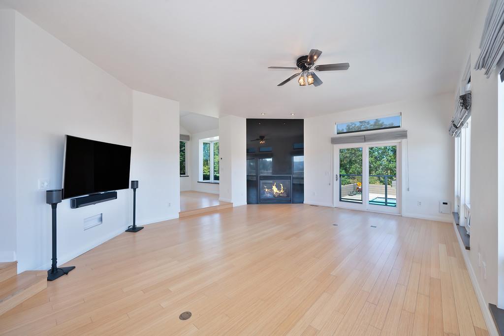 Placerville, California, 95667, United States, 4 Bedrooms Bedrooms, ,5 BathroomsBathrooms,Residential,For Sale,1982324