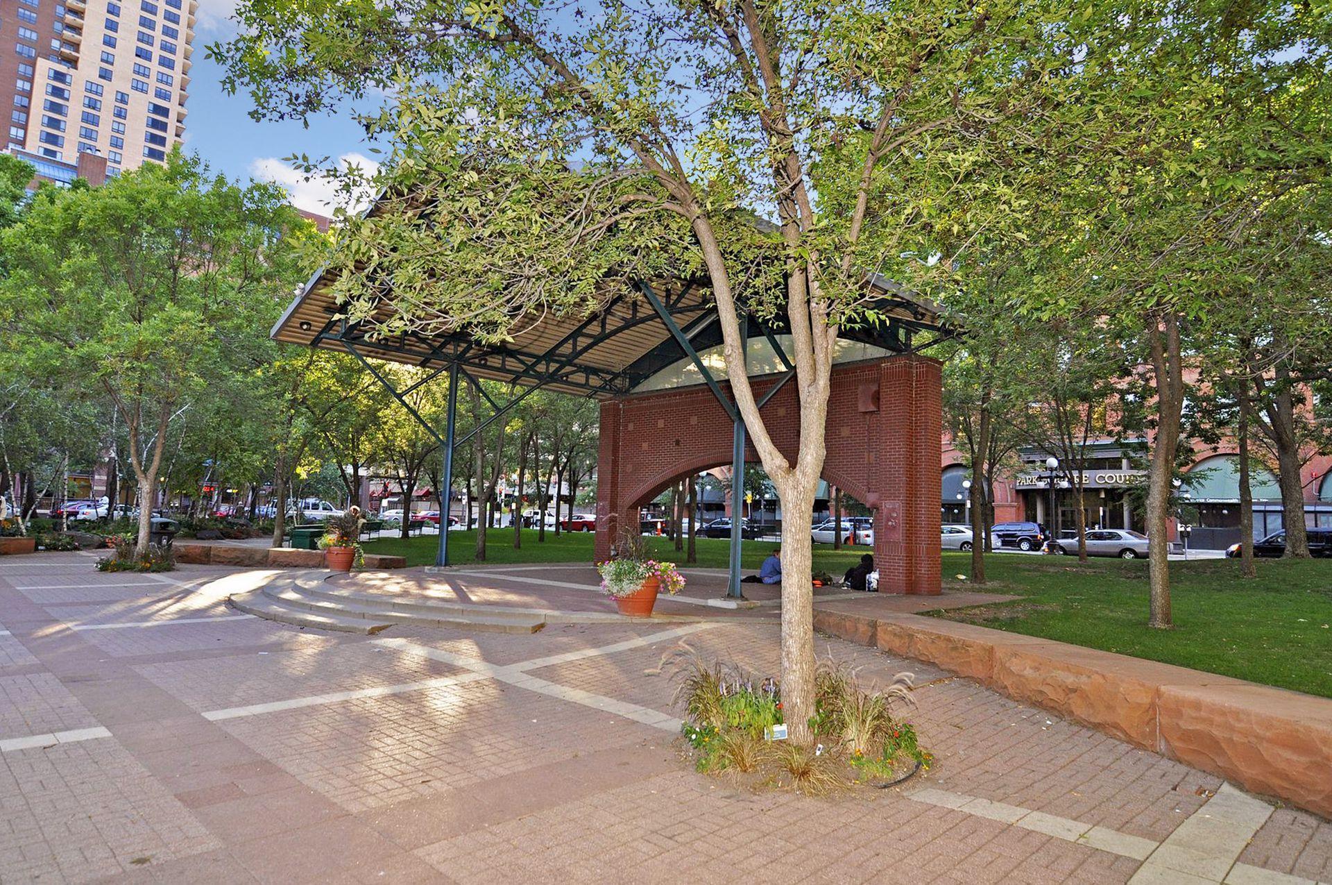 Saint Paul, Minnesota, 55101, United States, 2 Bedrooms Bedrooms, ,1 BathroomBathrooms,Residential,For Sale,1794377