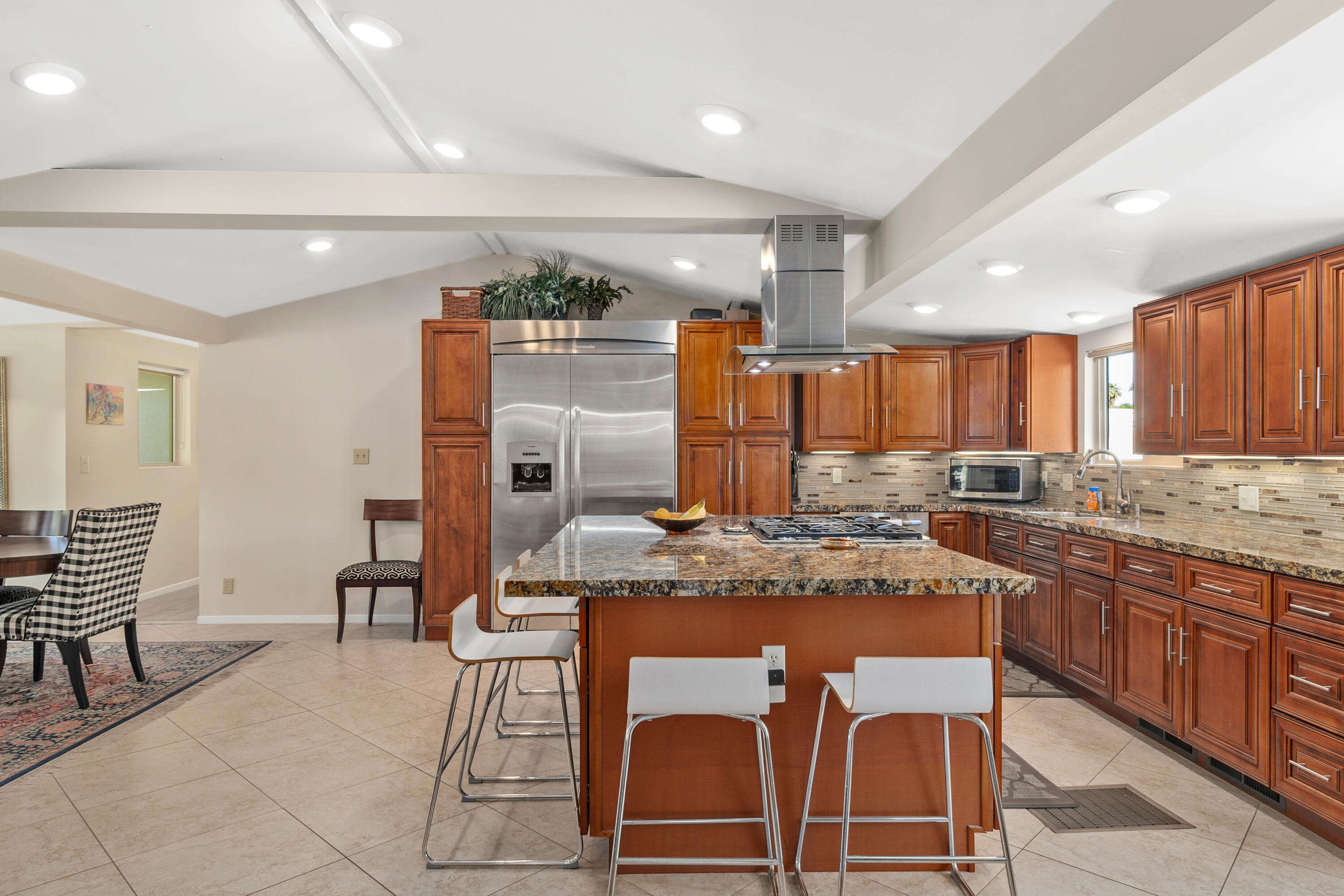 Rancho Mirage, California, 92270, United States, 3 Bedrooms Bedrooms, ,4 BathroomsBathrooms,Residential,For Sale,2001668