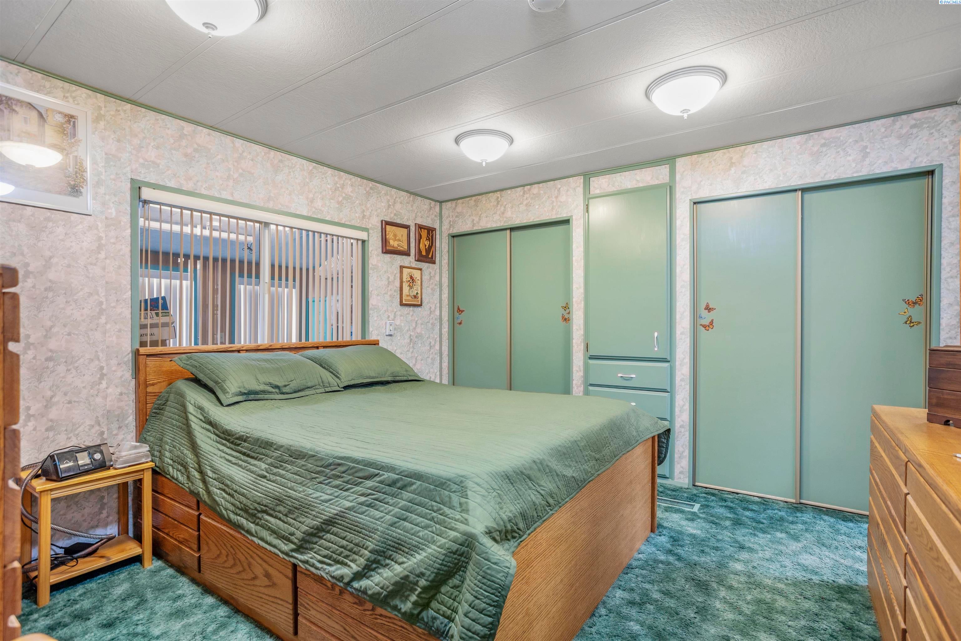 Granger, Washington, 98932, United States, 4 Bedrooms Bedrooms, ,1 BathroomBathrooms,Residential,For Sale,1975233