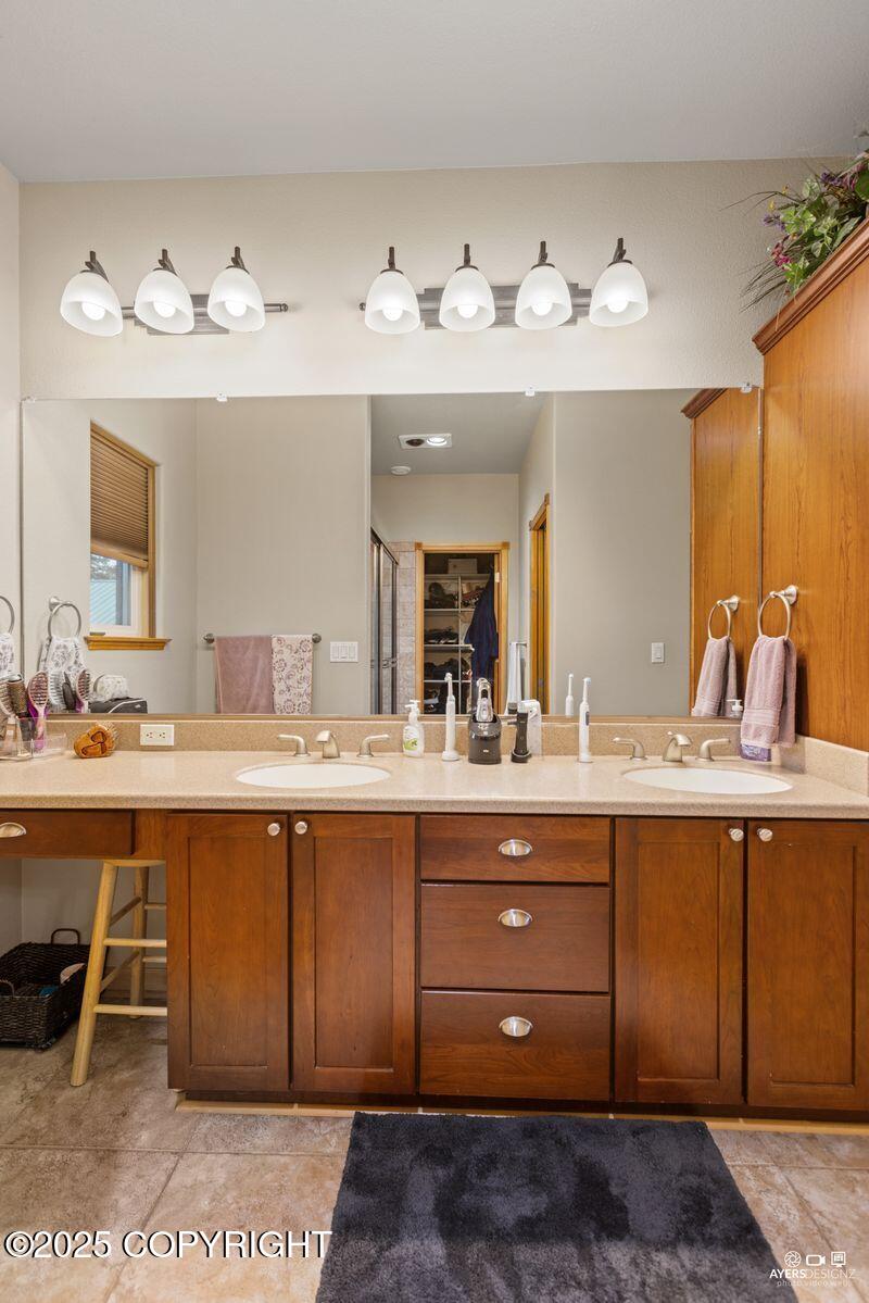 Sterling, Alaska, 99672, United States, 4 Bedrooms Bedrooms, ,4 BathroomsBathrooms,Residential,For Sale,1974778