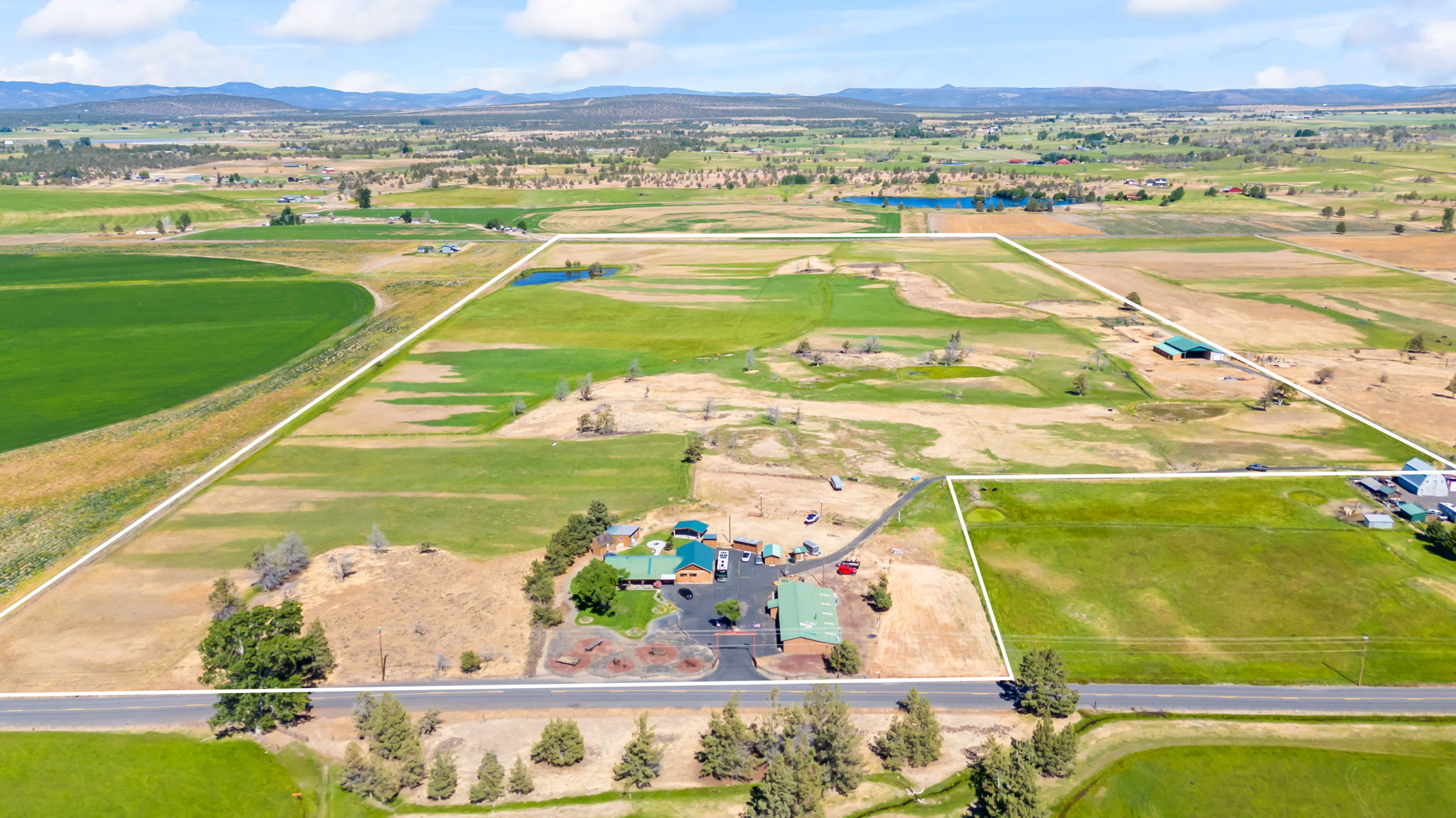 3068SW Reif Rd., Powell Butte, Oregon, 97753, United States, ,4 BathroomsBathrooms,Farm And Agriculture,For Sale,3068SW Reif Rd.,1589447