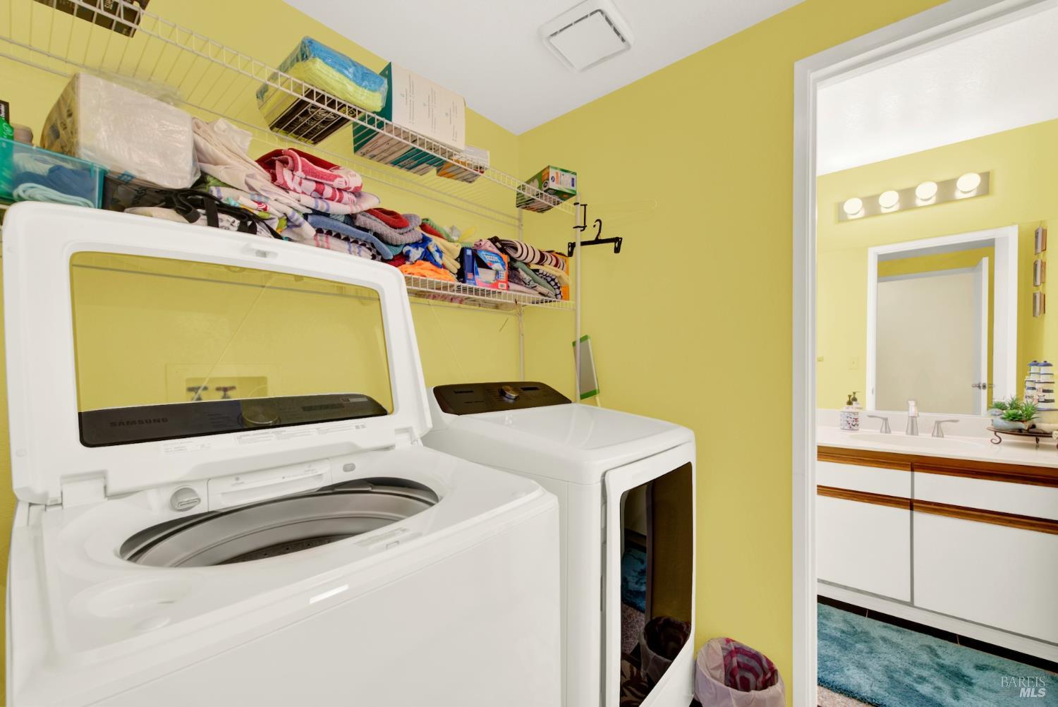 Dixon, California, 95620, United States, 4 Bedrooms Bedrooms, ,3 BathroomsBathrooms,Residential,For Sale,1987907