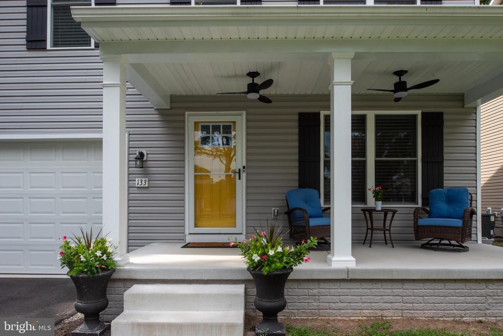 Colonial Beach, Virginia, 22443, United States, 4 Bedrooms Bedrooms, ,3 BathroomsBathrooms,Residential,For Sale,1917593