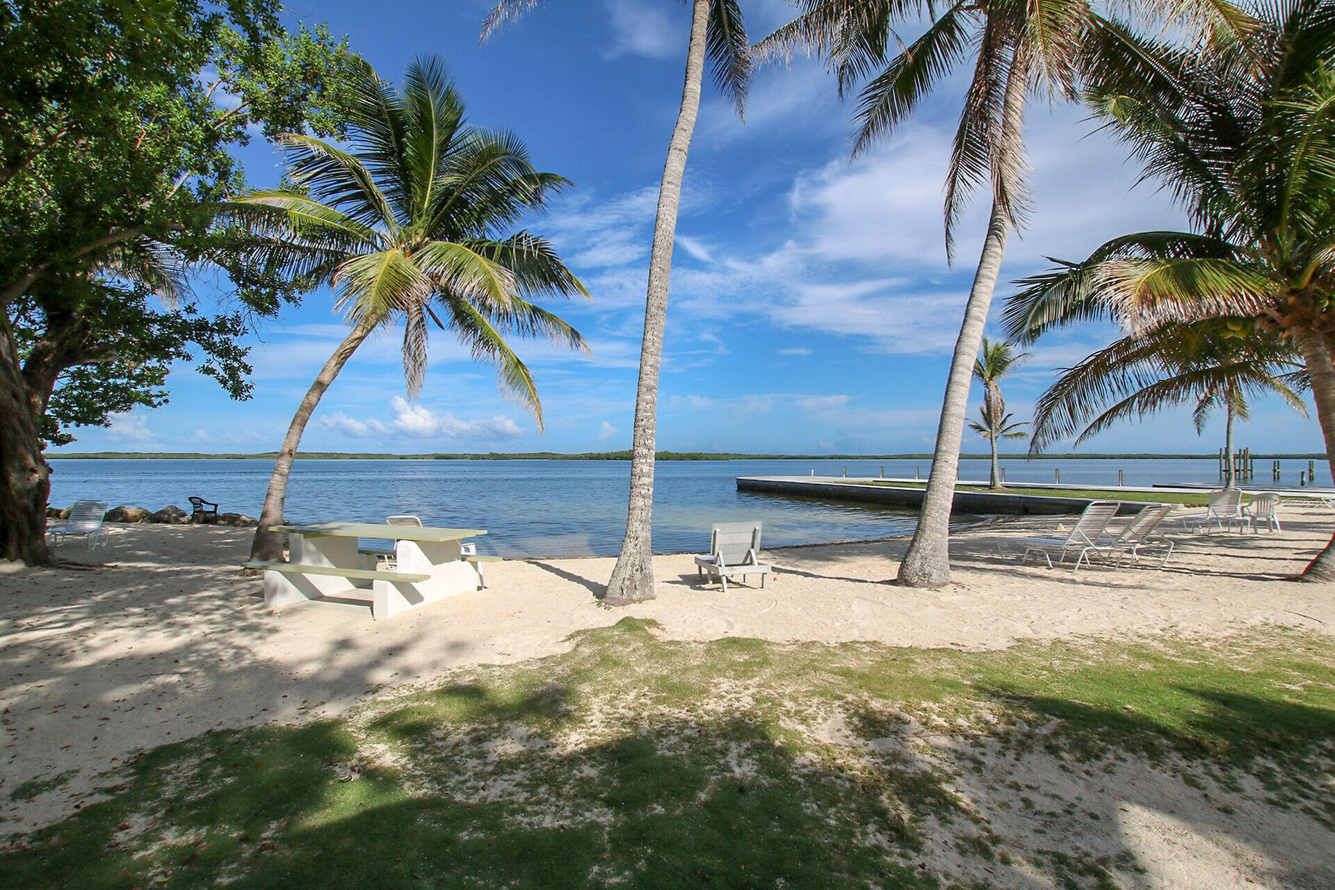 KEY LARGO, Florida, 33037, United States, 3 Bedrooms Bedrooms, ,2 BathroomsBathrooms,Residential,For Sale,1950983