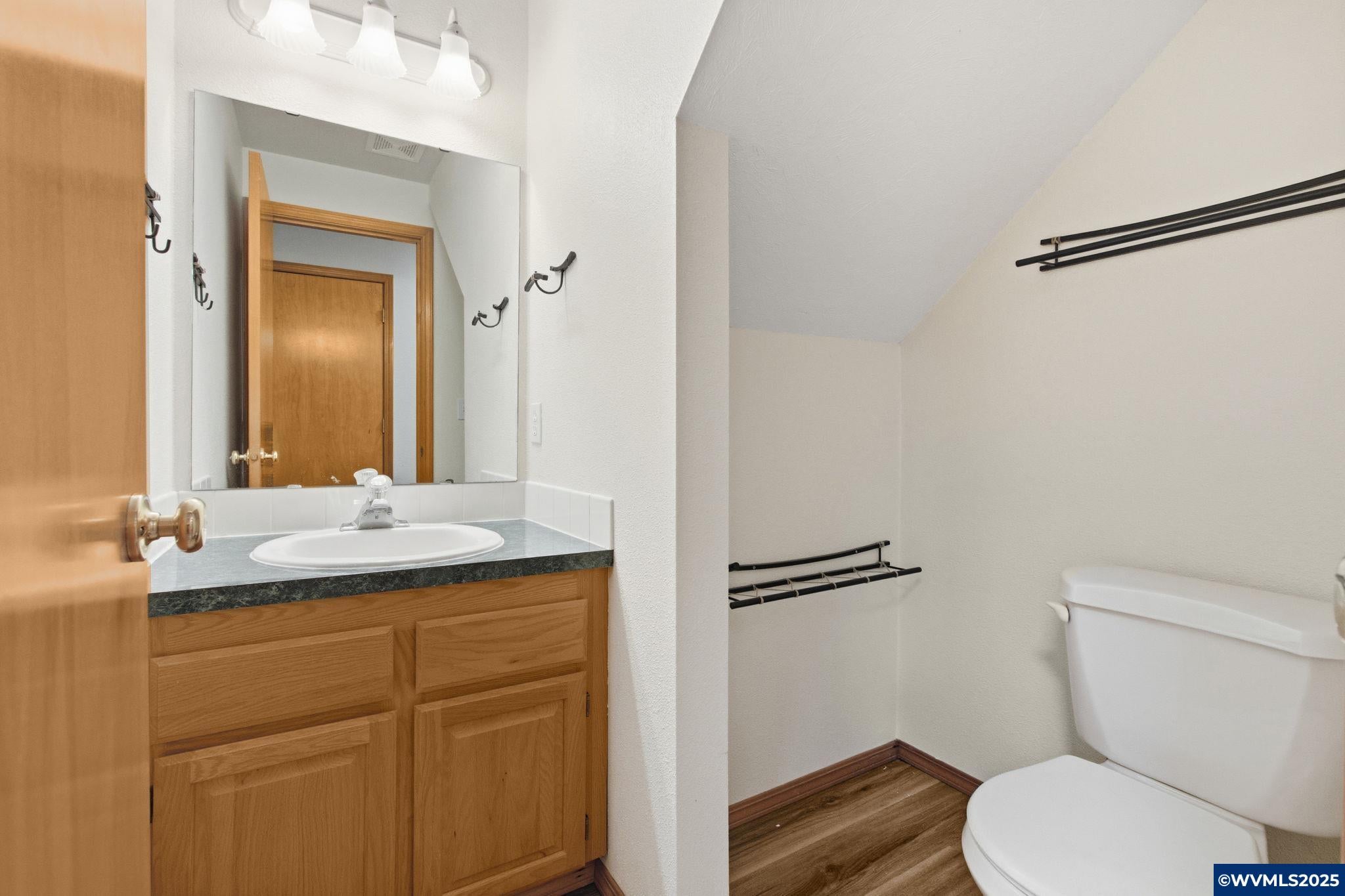 Corvallis, Oregon, 97333, United States, 4 Bedrooms Bedrooms, ,3 BathroomsBathrooms,Residential,For Sale,1999072