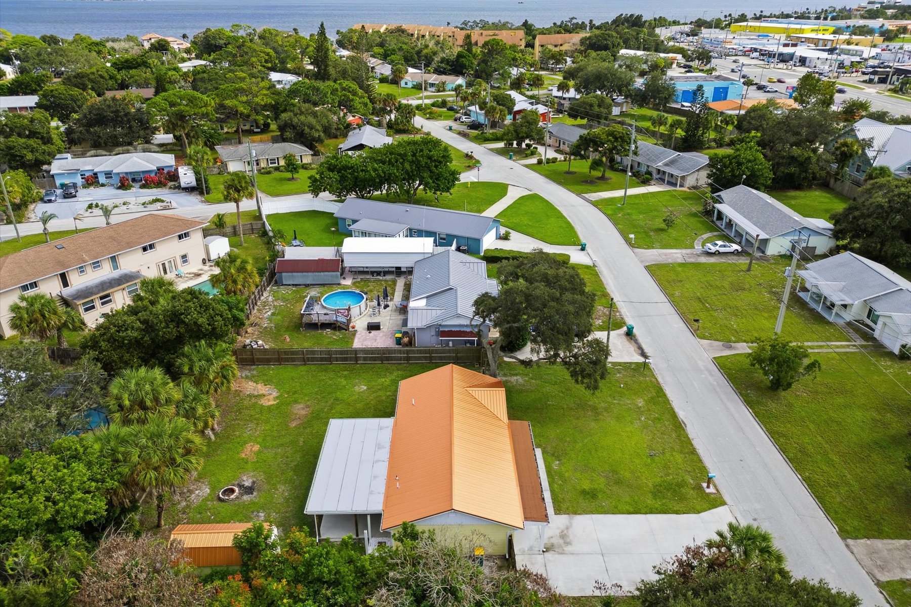  446 Coral Drive, Melbourne, FL, 32935 - 物件實景