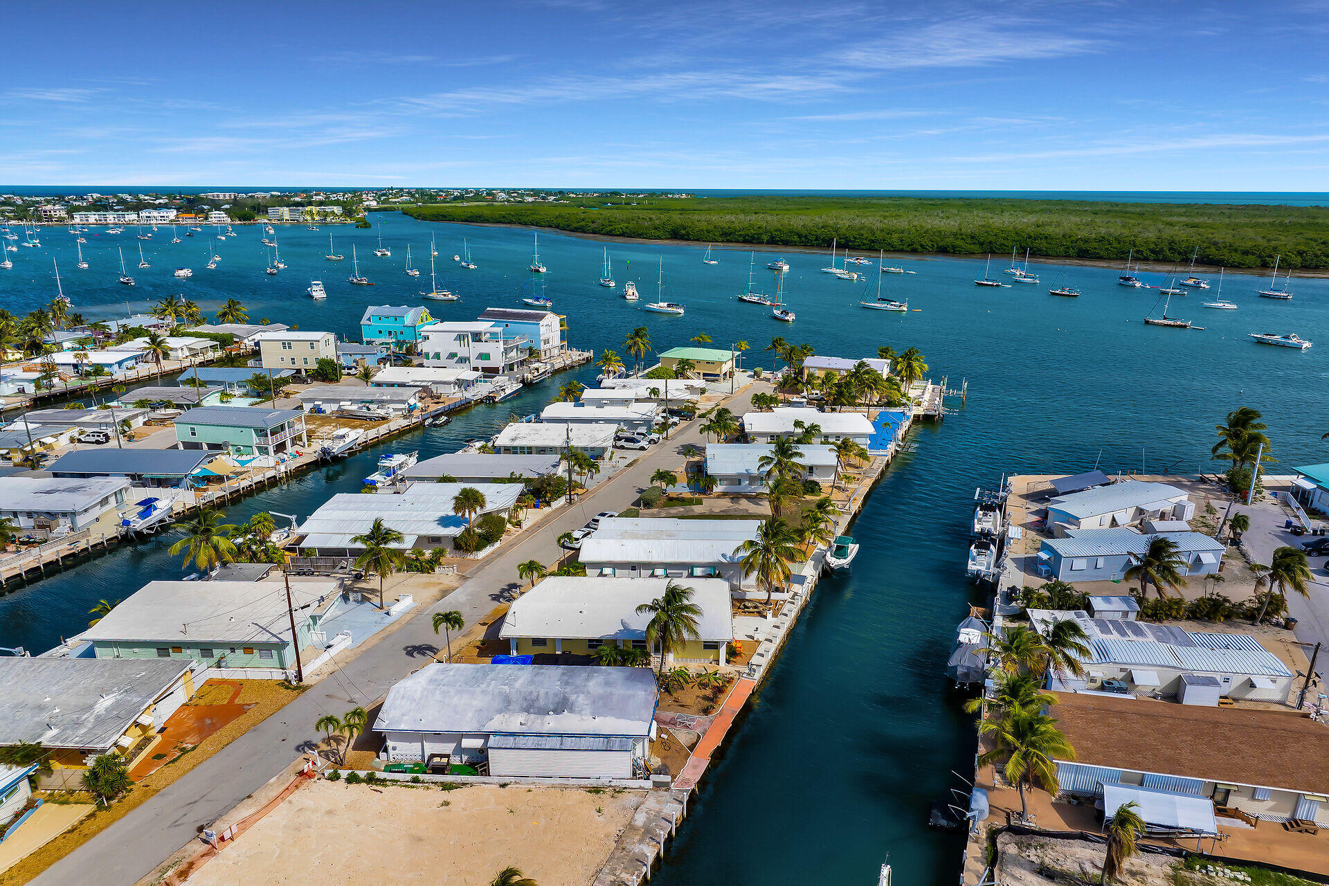 MARATHON, Florida, 33050, United States, 2 Bedrooms Bedrooms, ,2 BathroomsBathrooms,Residential,For Sale,1903685