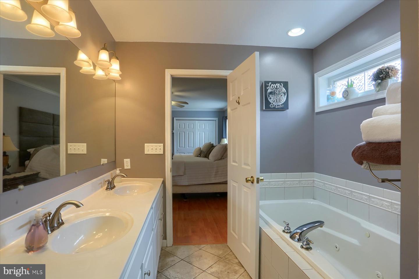 Harrisburg, Pennsylvania, 17111, United States, 4 Bedrooms Bedrooms, ,4 BathroomsBathrooms,Residential,For Sale,1958144