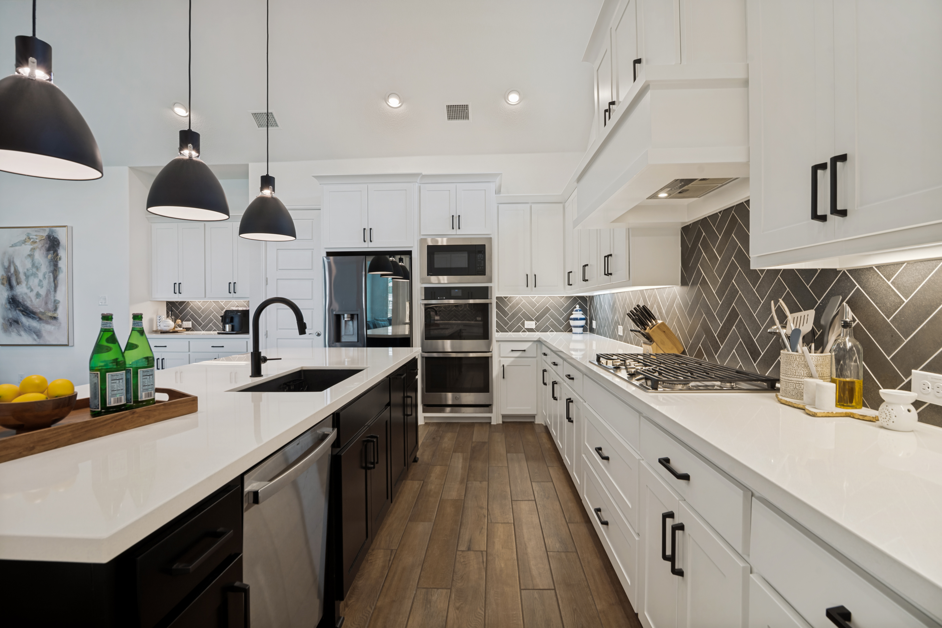  Better Than New  Perry Home on Expansive Nearly Half-Acre Lot - 物件實景
