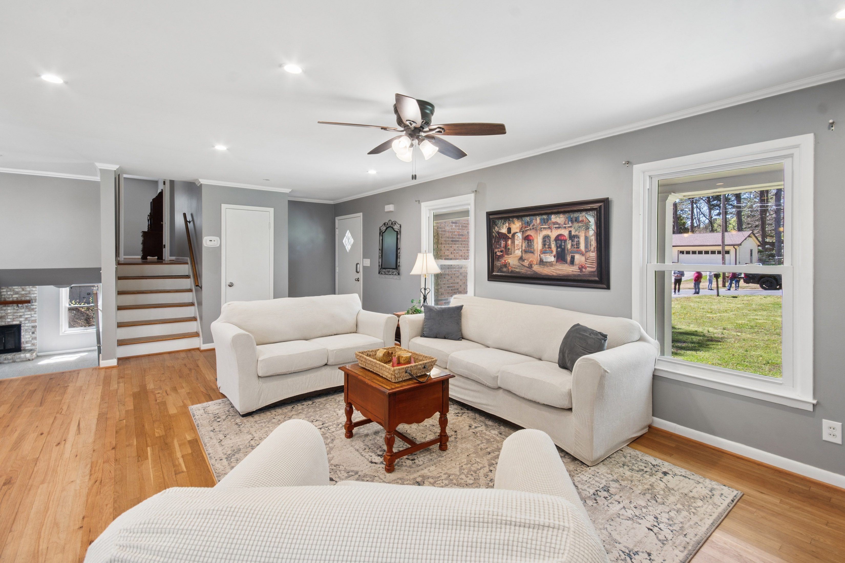 Rare Opportunity in Huntwood Neighborhood - 物件實景