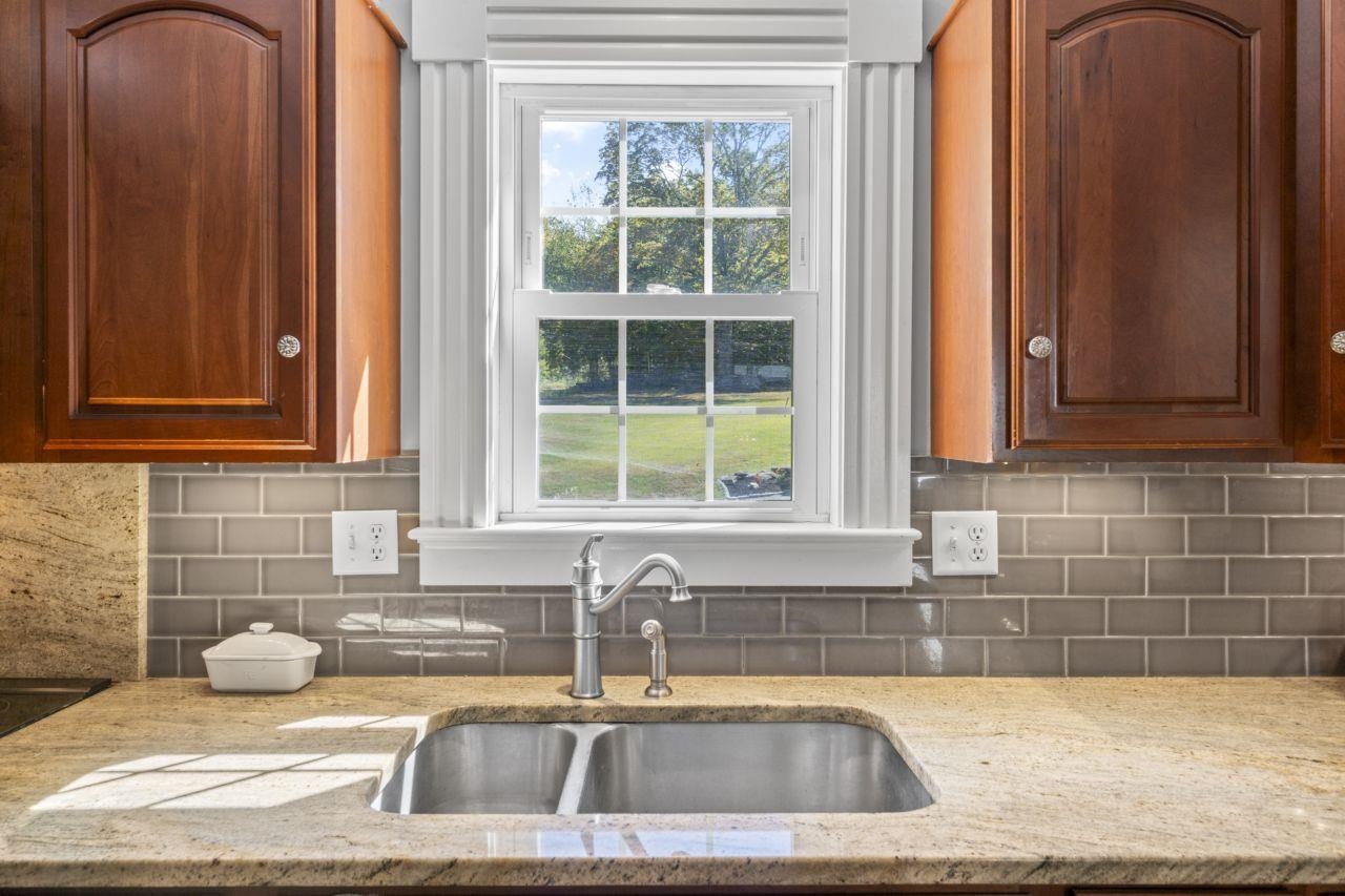 Barrington, New Hampshire, 03825, United States, 4 Bedrooms Bedrooms, ,3 BathroomsBathrooms,Residential,For Sale,1984390