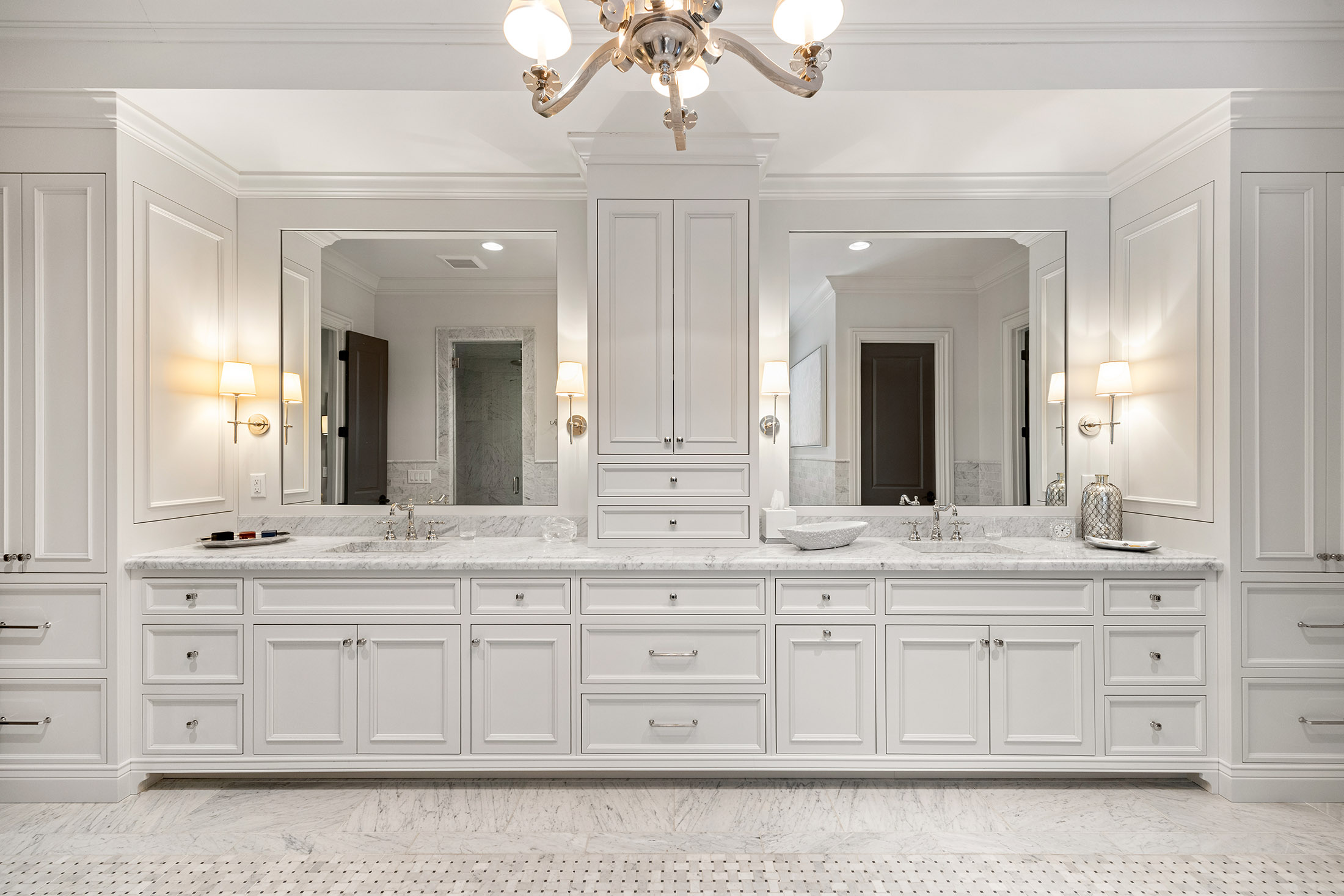  Buckhead Estate Pairs Architectural Presence with Richly Layered Interiors - 物件實景