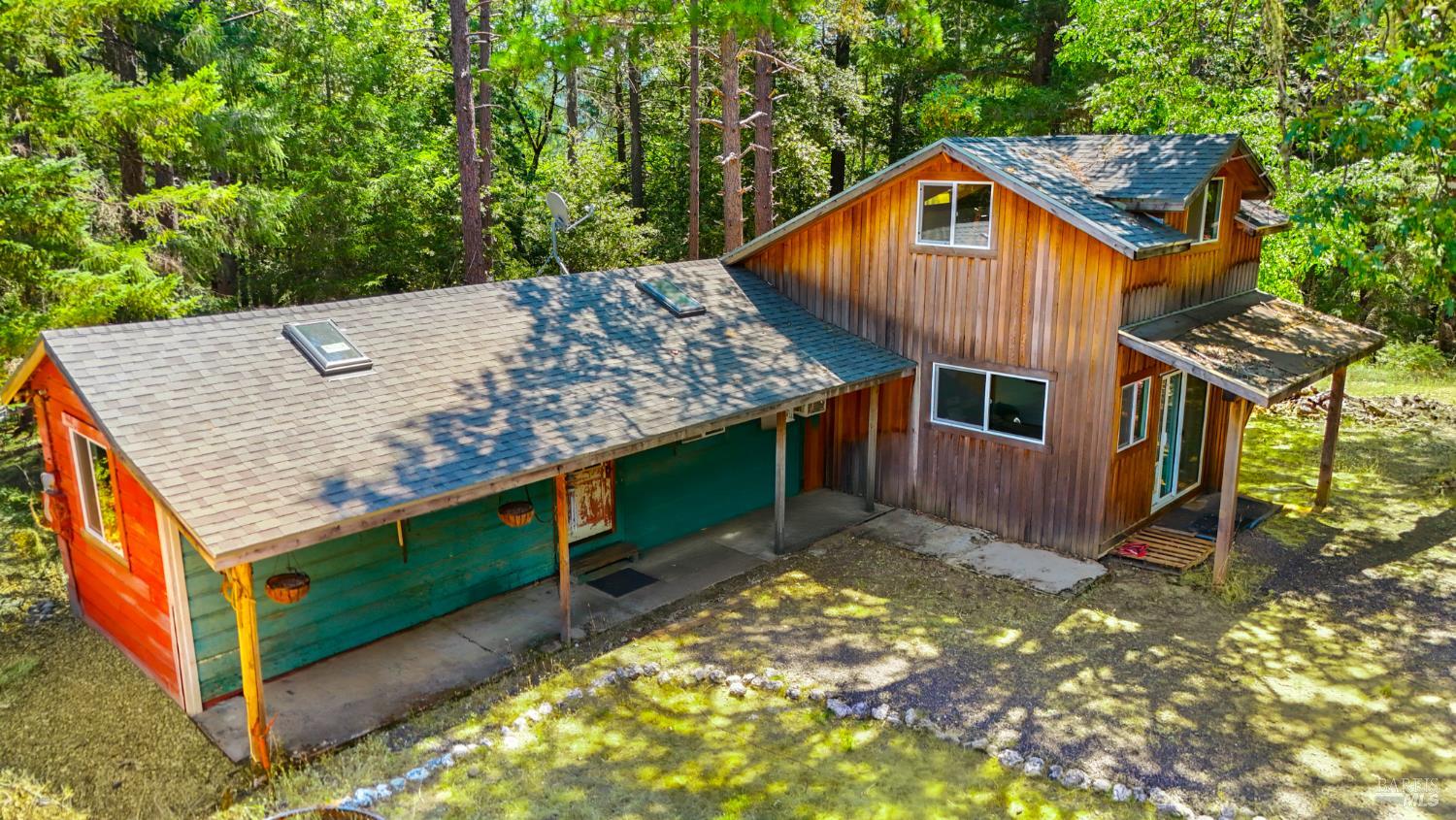 Willits, California, 95490, United States, 8 Bedrooms Bedrooms, ,4 BathroomsBathrooms,Residential,For Sale,1900763