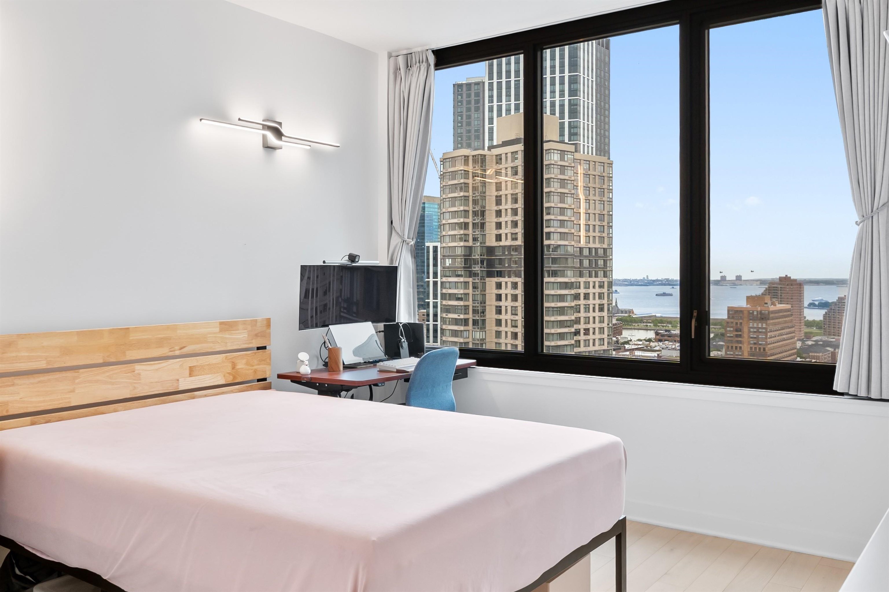 Jersey City, New Jersey, 07302, United States, 1 Bedroom Bedrooms, ,1 BathroomBathrooms,Residential,For Sale,1941676