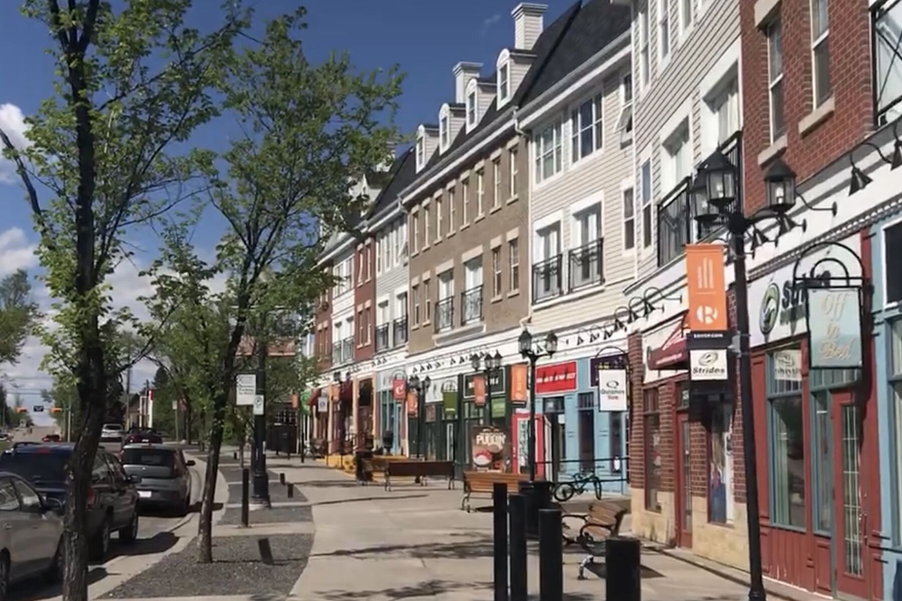  2040 46 Avenue SW, Calgary, AB - 物件實景